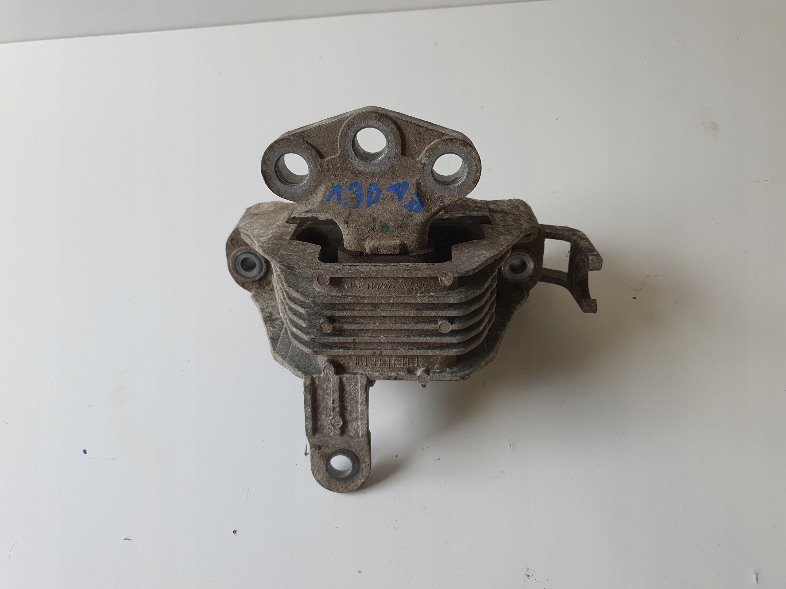 OPEL ASTRA J holder engine mount 13248475 A9 1.3