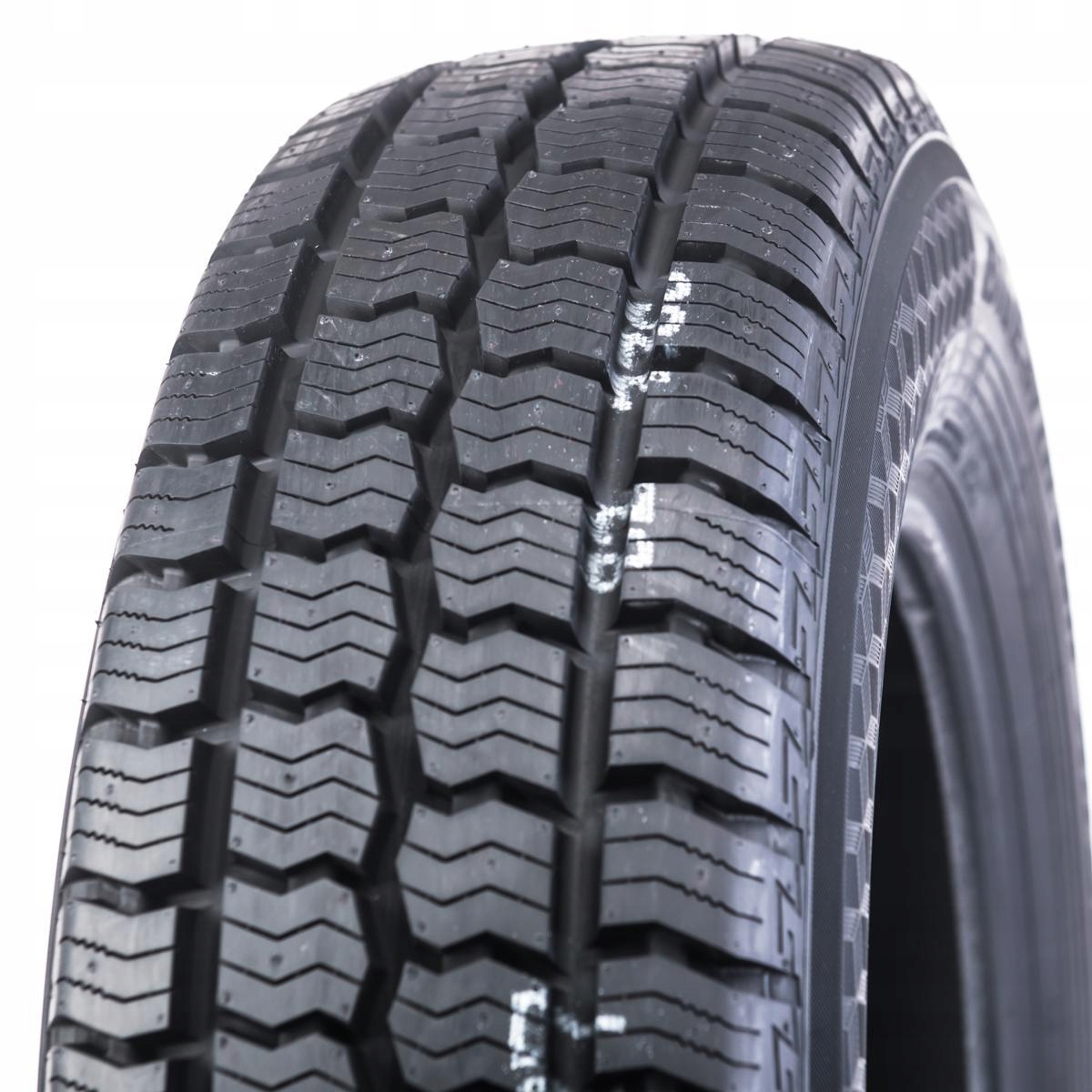 4x 215 / 75R16 Yokohama BluEarth-Van All Season