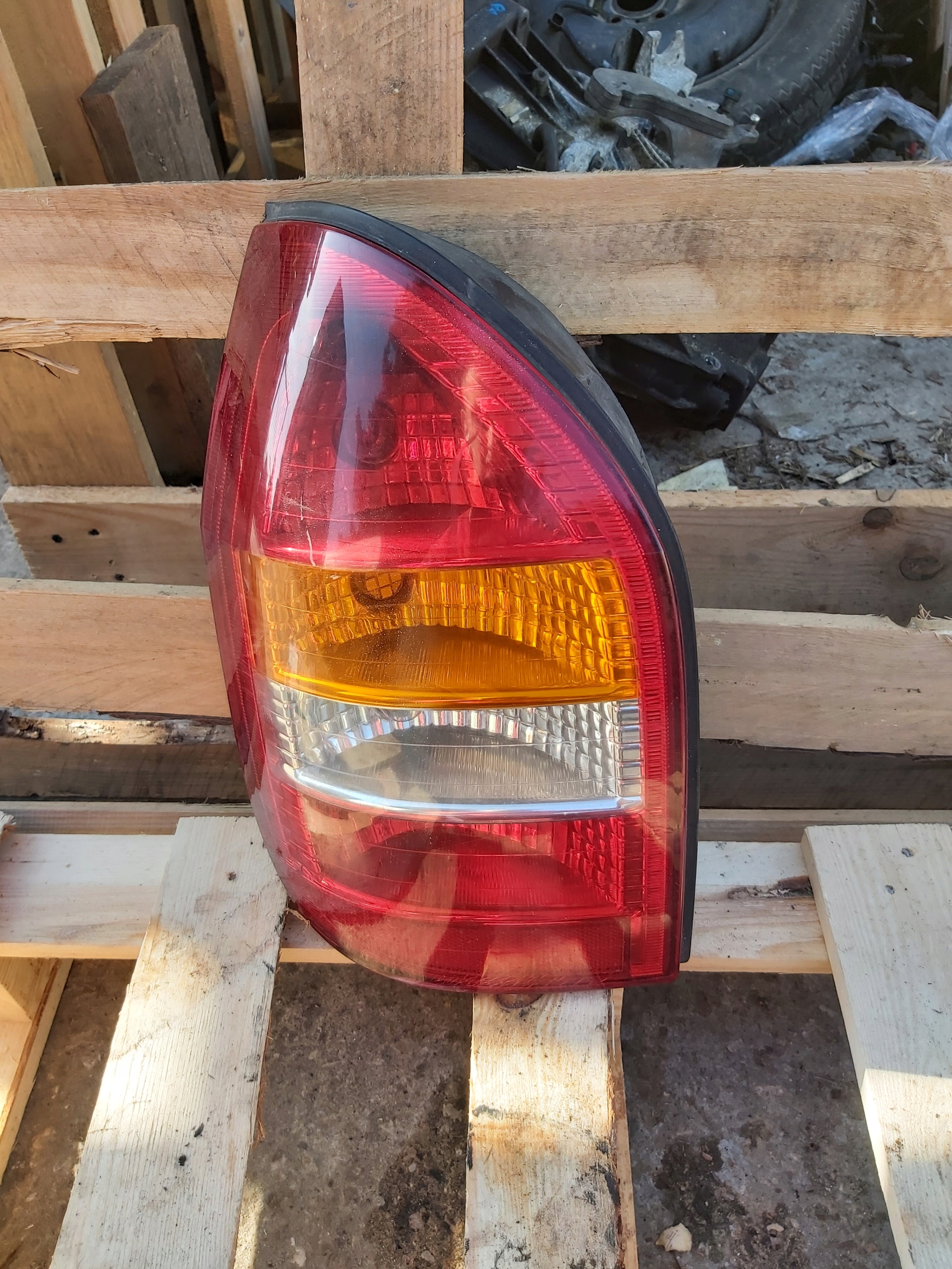 OPEL ZAFIRA light rear left without WKLADU ZAROWEK