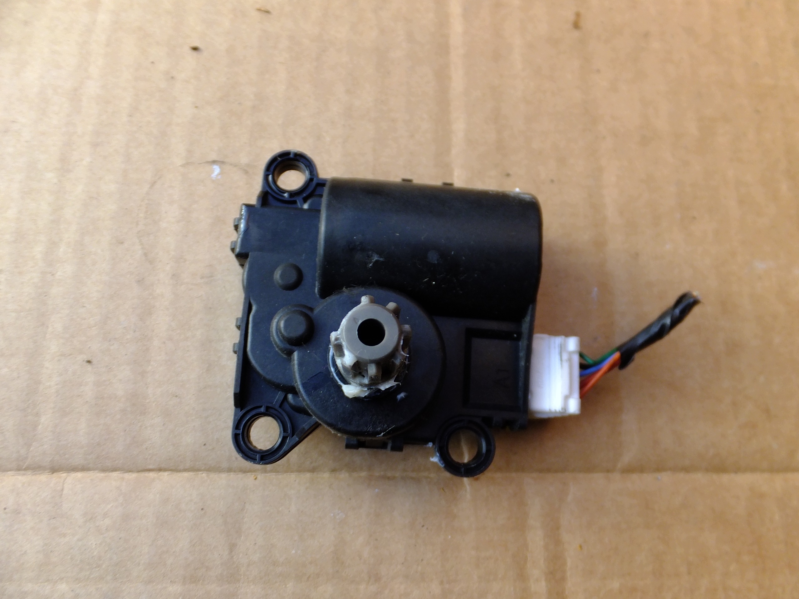 motor heizgebläse hyundai ix20 D332-JY9AA05