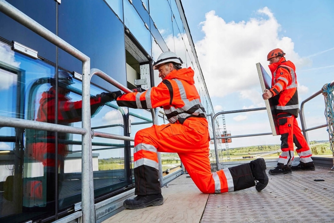 ZIMOWE OCIEPLANE SPODNIE ROBOCZE FRISTADS HI-VIS Przeznaczenie uniwersalne