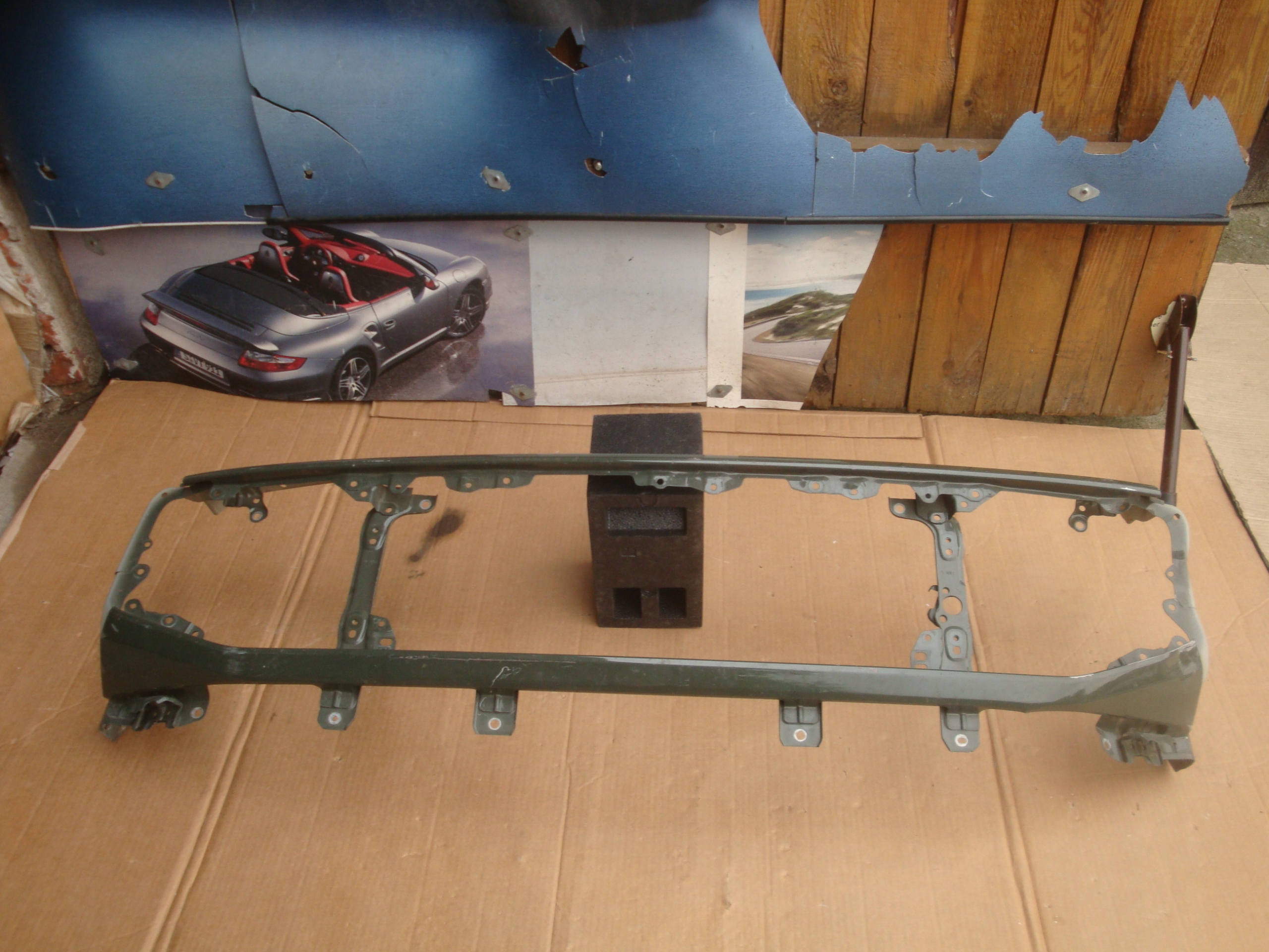 SUZUKI JIMNY II PAS PRZEDNI WZMOCNIENIE