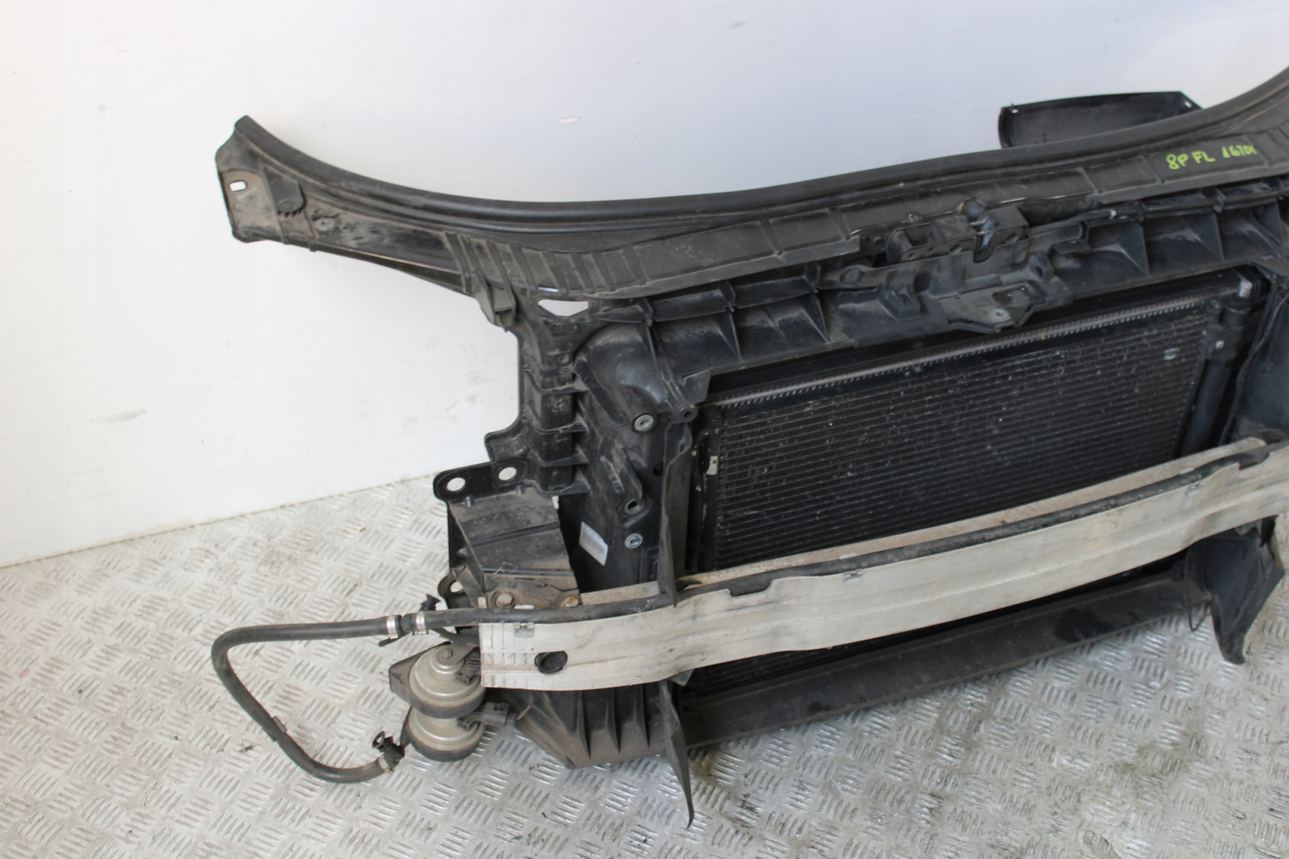 support panel for radiators front pillar radiator AUDI A3 8P0 8P4 LIFT 1,6 TDI