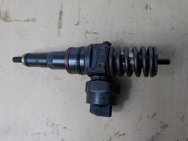 VW AUDI SEAT 1,9 TDI Pumpedüse 038130073R