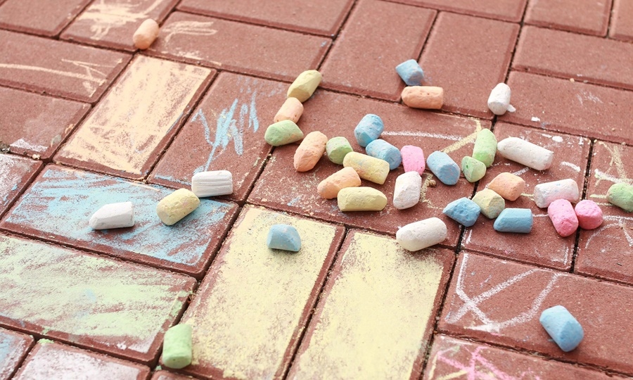 KREDA DO RYSOWANIA CHODNIKOWA KOLOROWA DUŻA GRUBA 15 SZTUK Rodzaj kreda chodnikowa