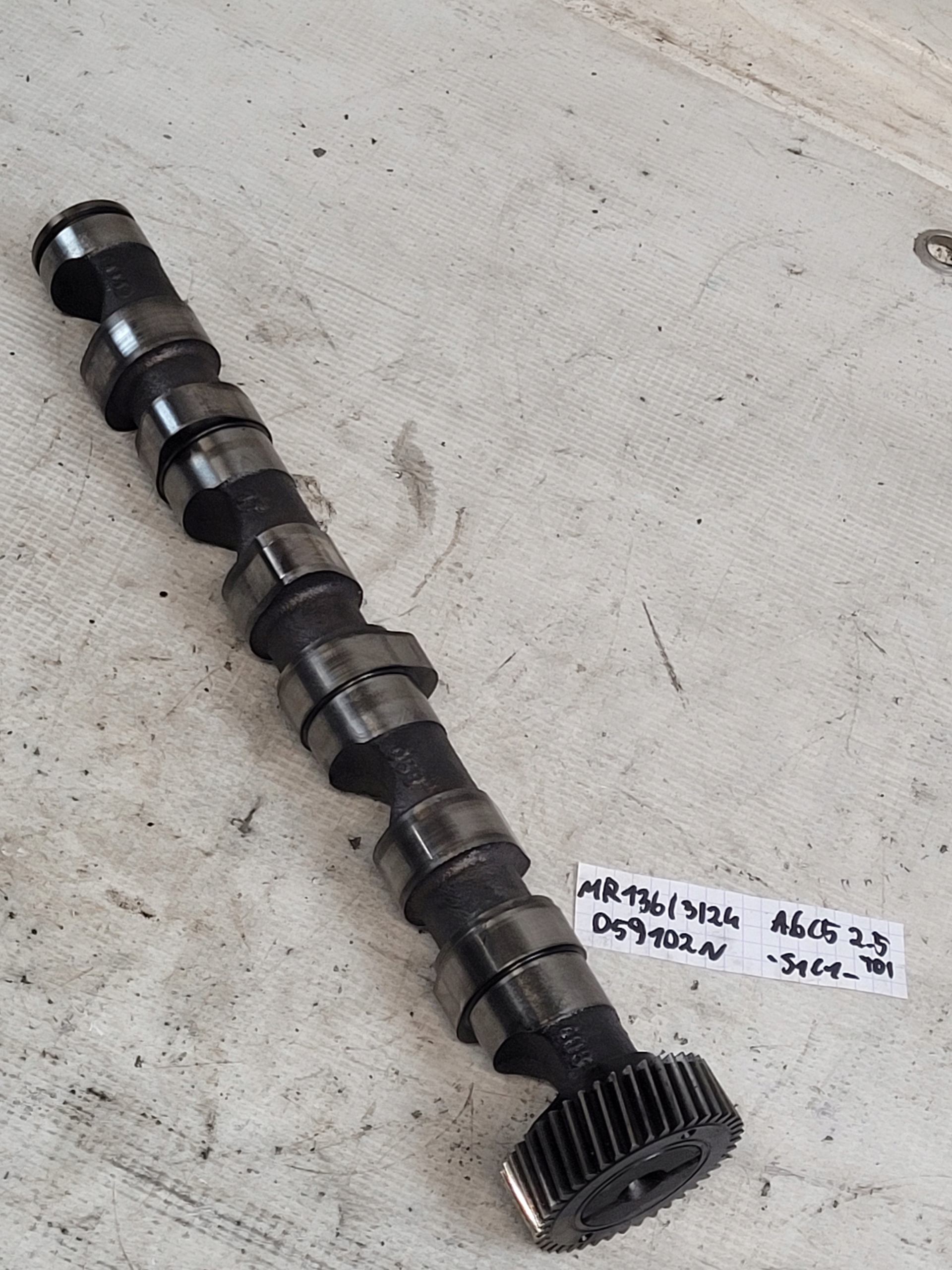 nockenwelle auspuff 059102N AUDI A6 C5 2.5 TDI 00r.