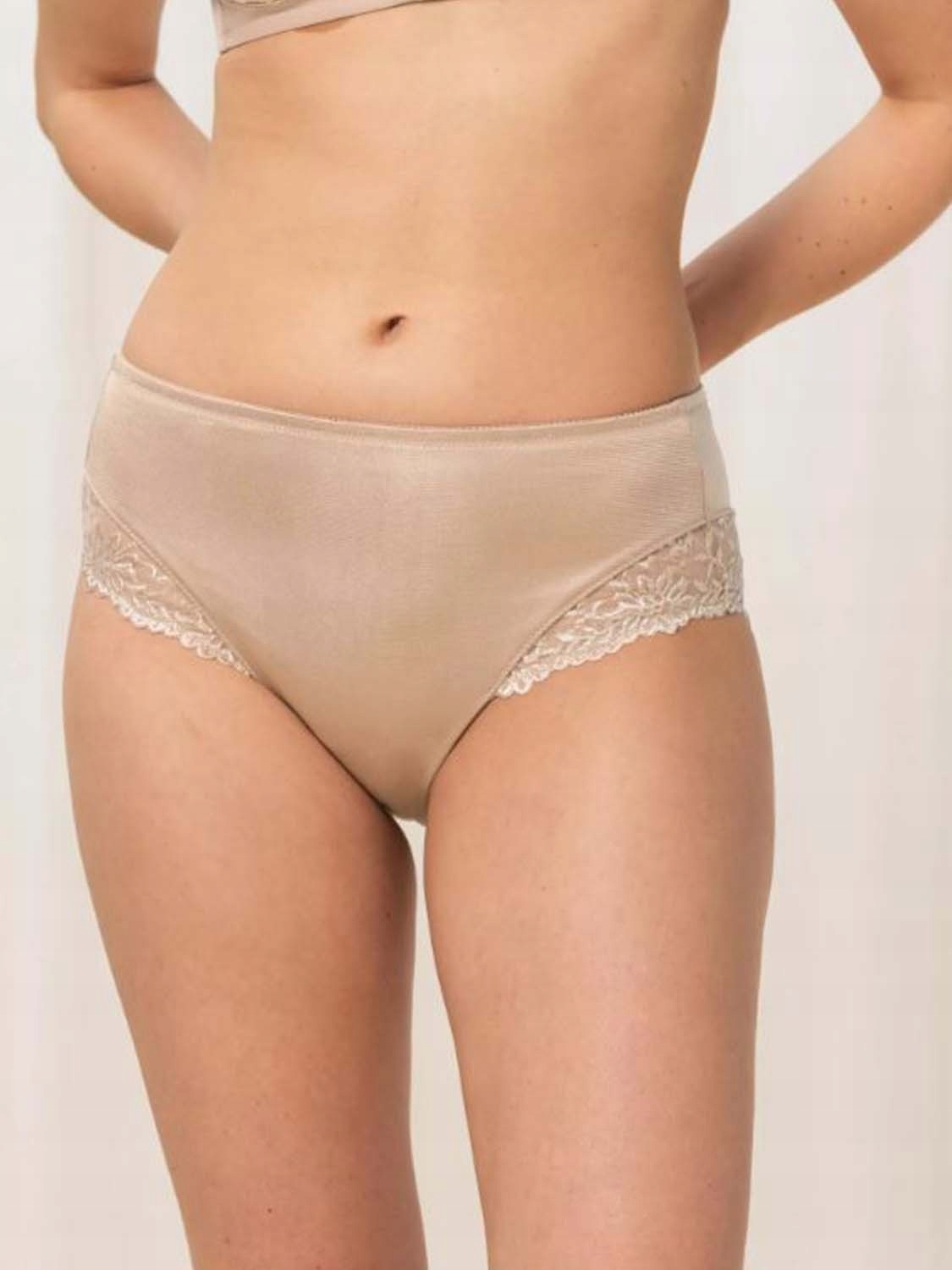 Kalhotky vysoké Triumph Ladyform Soft Maxi 6106 38