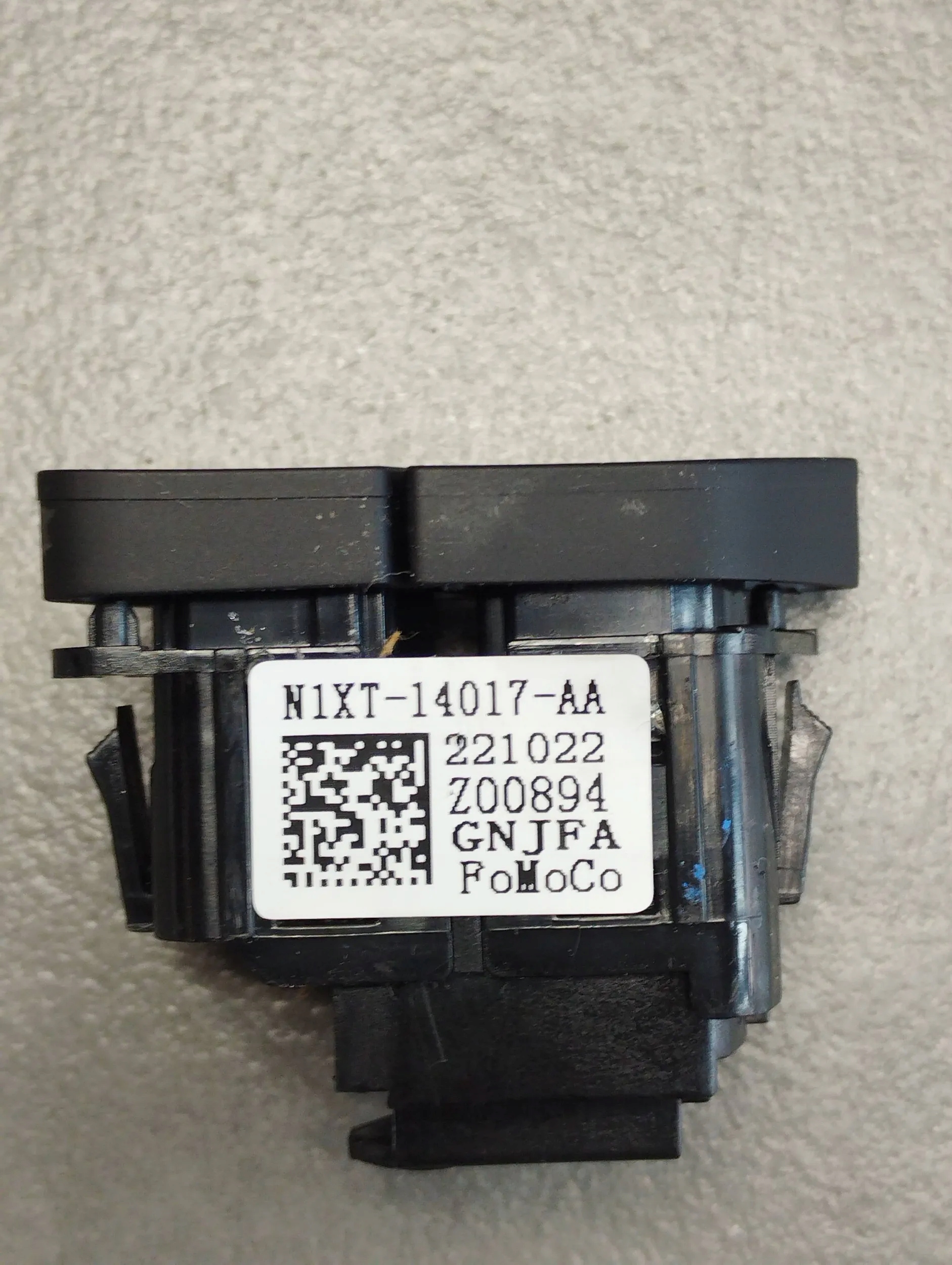 VW Amarok II switch BLOKADY N1XT-14017-AA