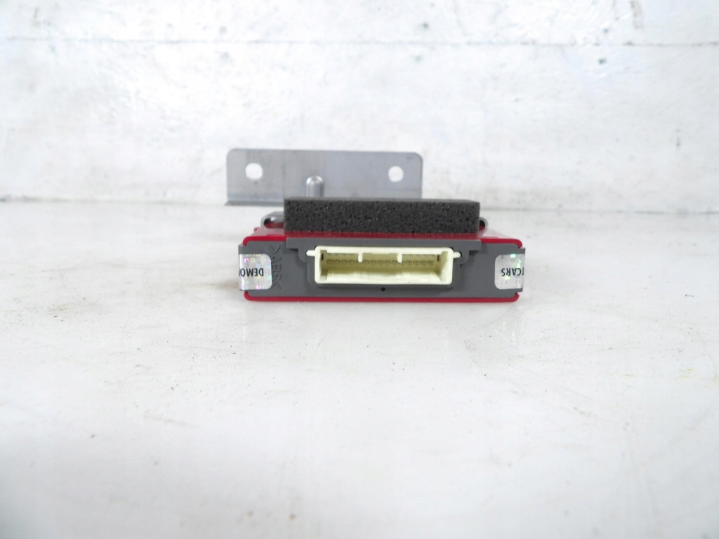 SUBARU LEGACY V module GATEWAY 88821AJ001