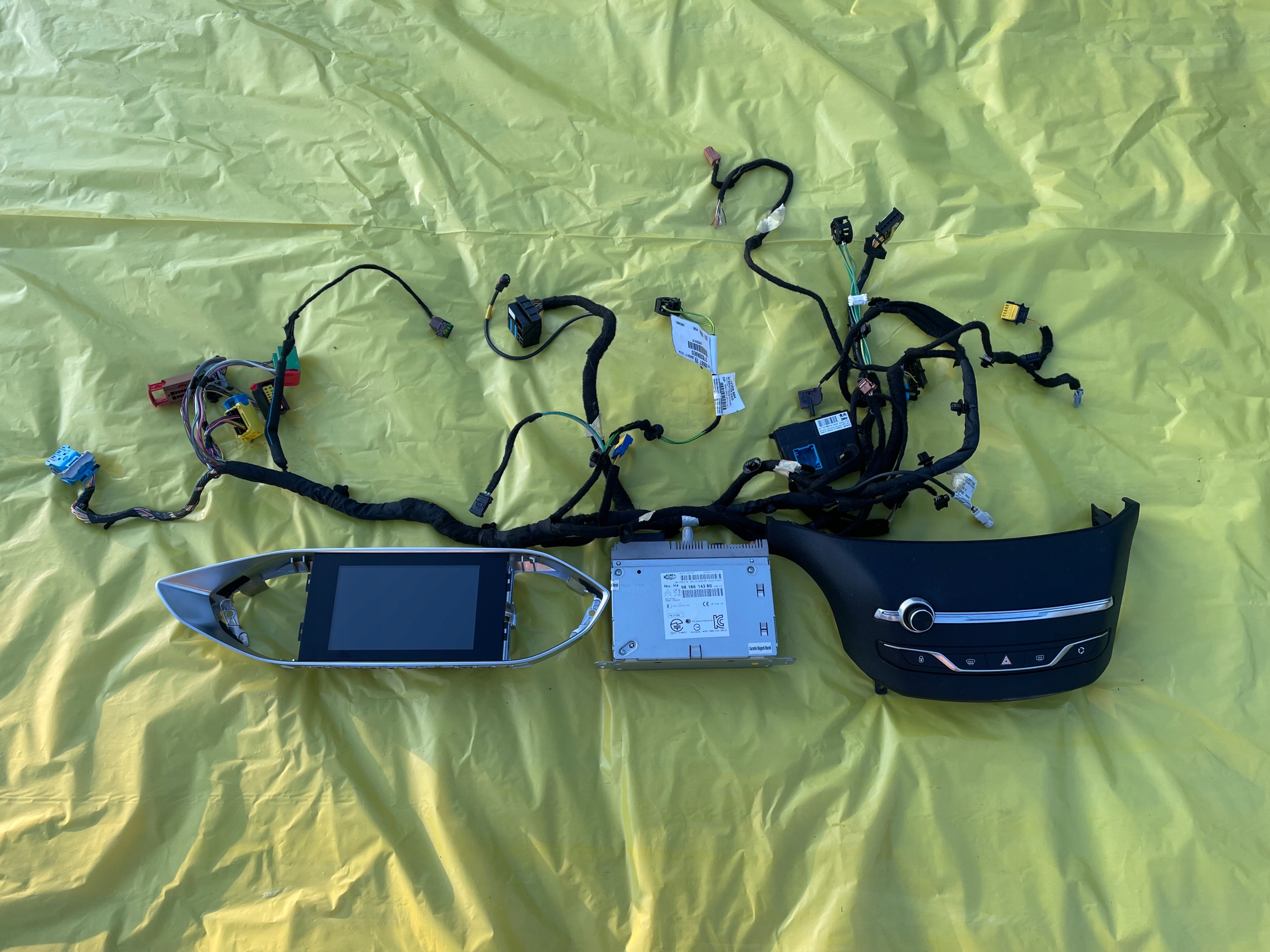 PEUGEOT 308 T9 RADIO NAWIGACJA WYŚWIETLACZ