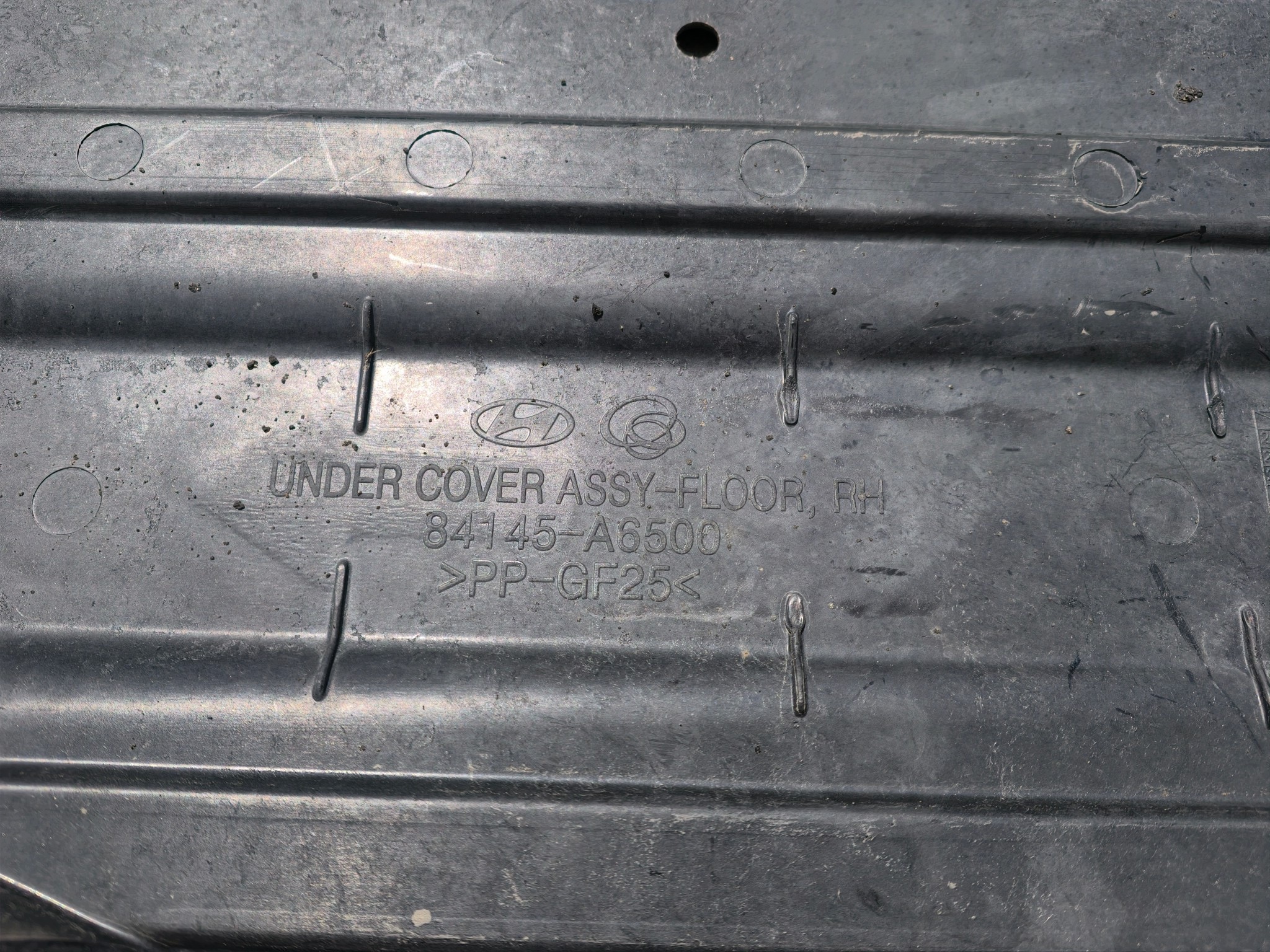 KIA CEED II 12-18 HATCHBACK lower cover chassis right OE 84145-A6500