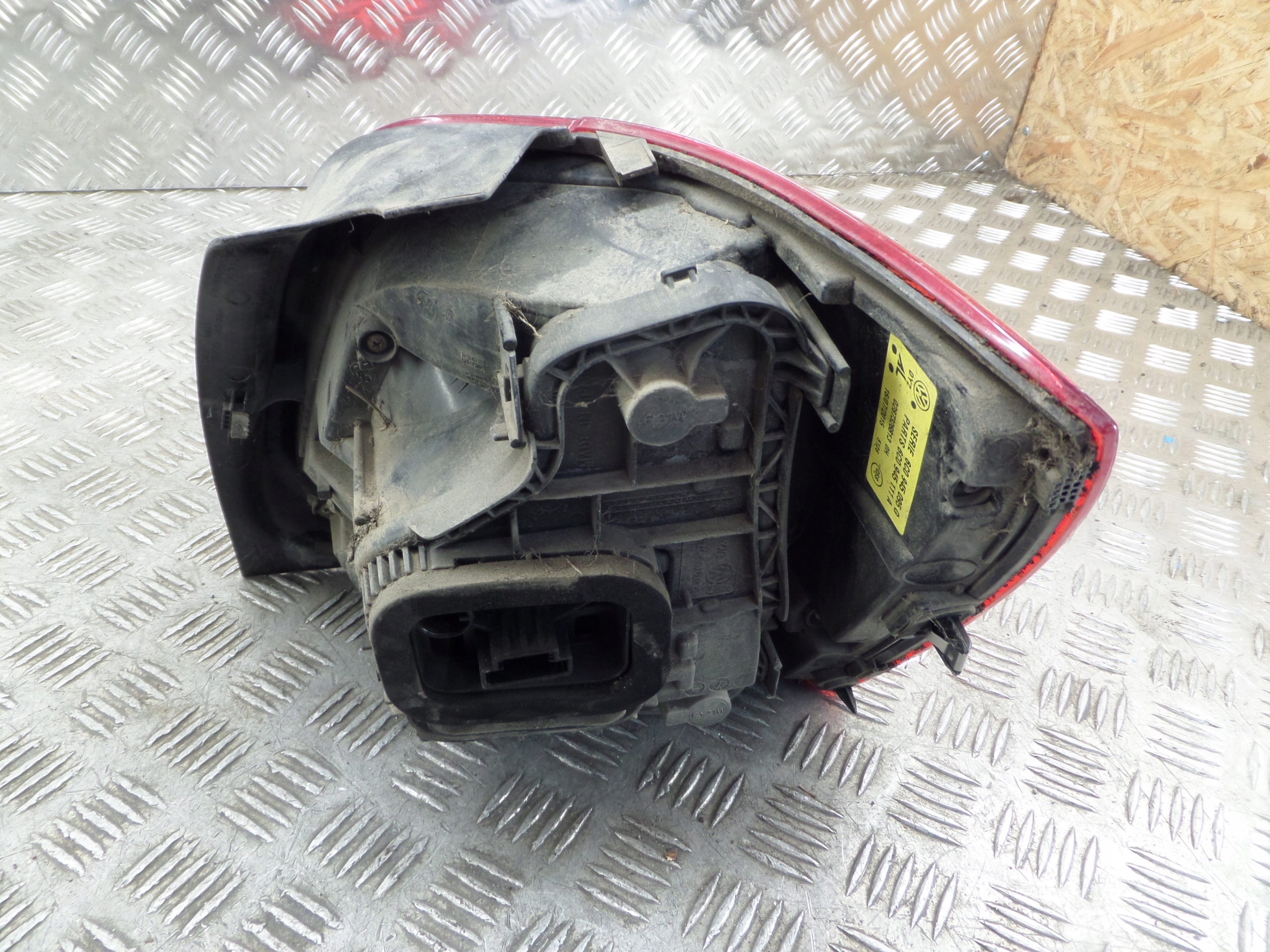 light left rear part VW POLO 6R 6C0945095G 6C0945111A