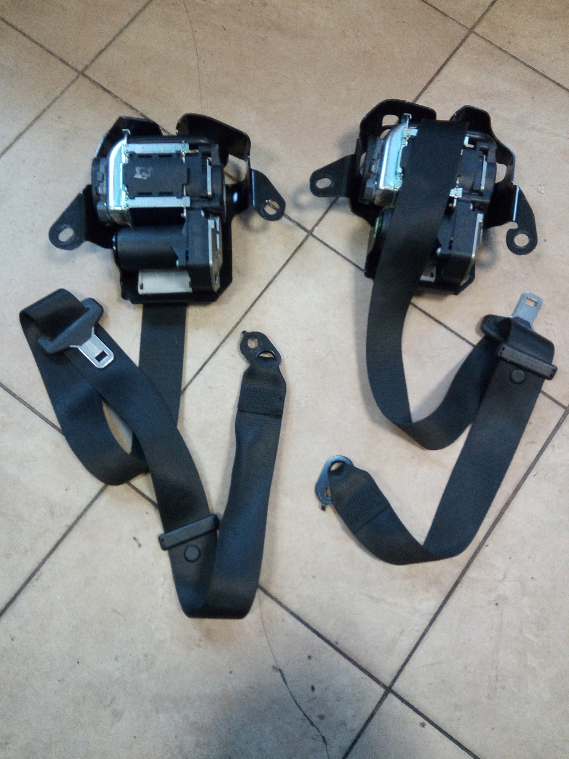 72117374380 7 - Натягувач ременя BMW F33 F06 F12 F13 комплект а.*