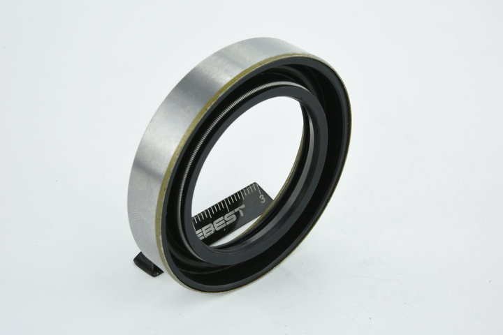 USZCZELNIACZ PÓŁOSI TOYOTA LAND CRUISER 4.5 2.4 TD Typ silnika Benzyna Diesel