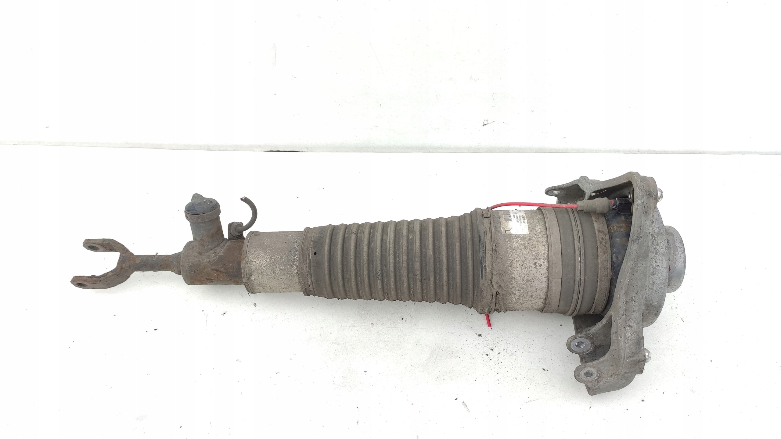 4F0616039P - AUDI A6 C6 пневматична стійка ліва передня