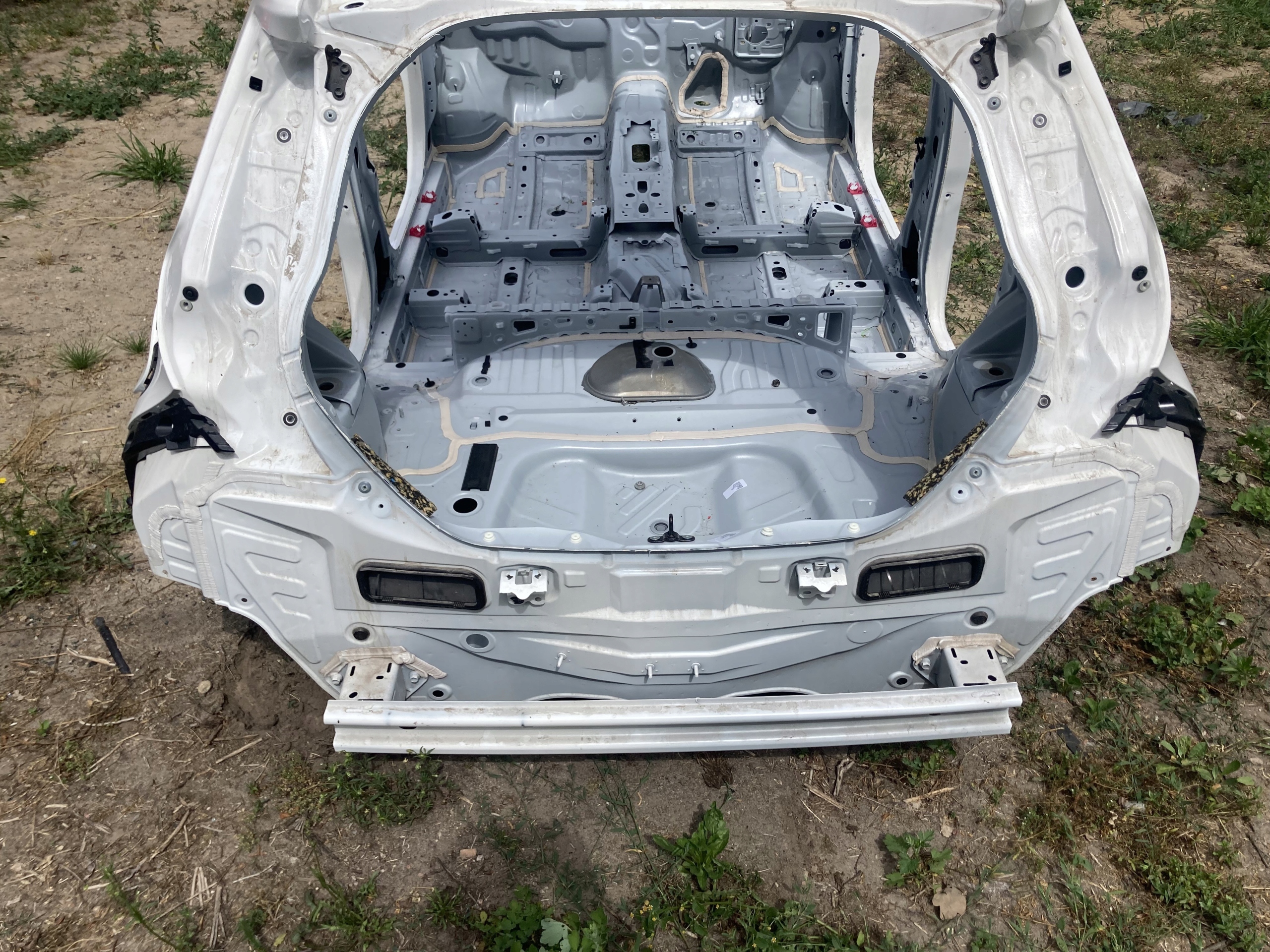 WANNA PAS TYŁ ĆWIARTKA AYGO X 040