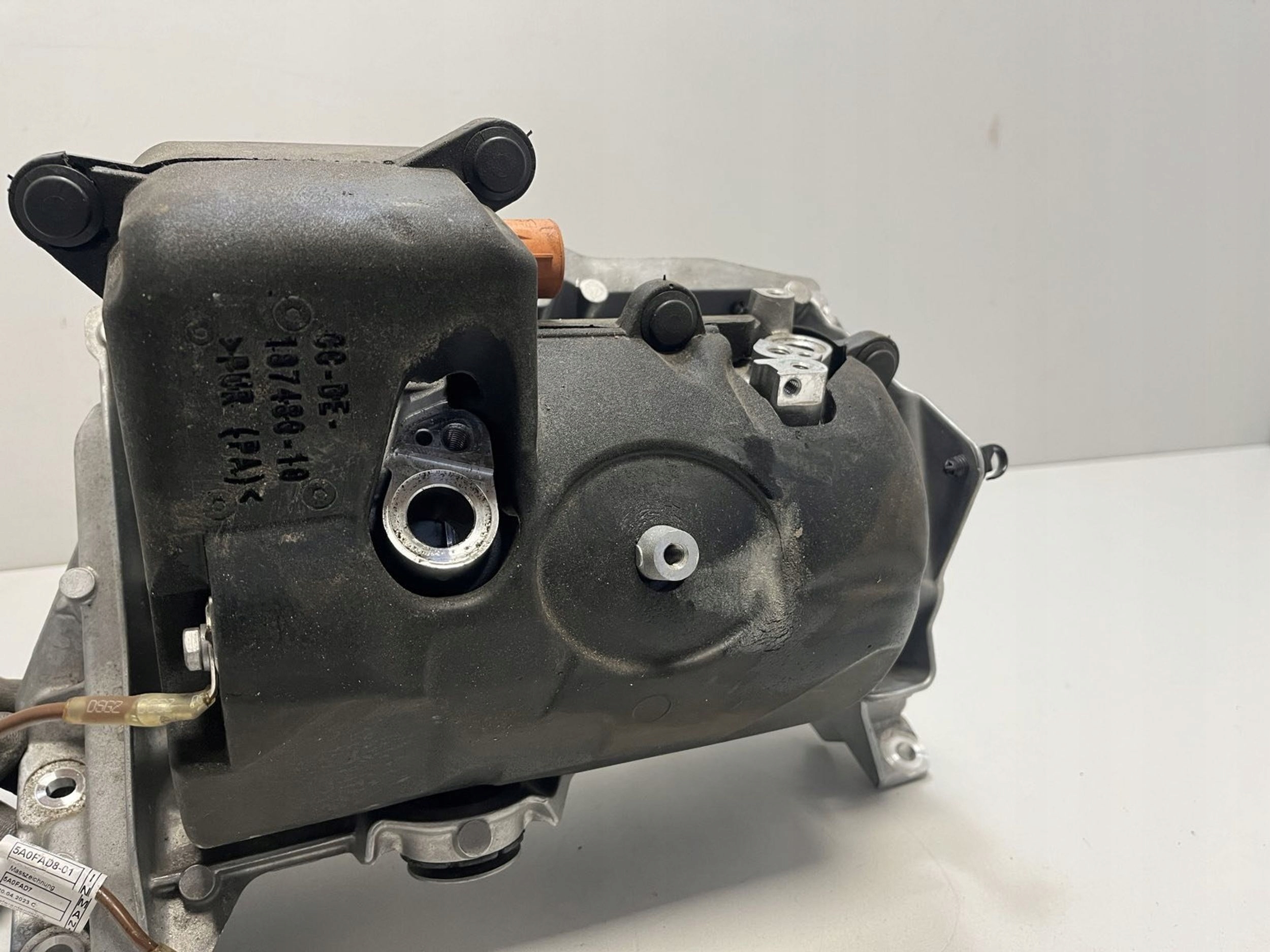 BMW i4 2024 компрессор кондиционера