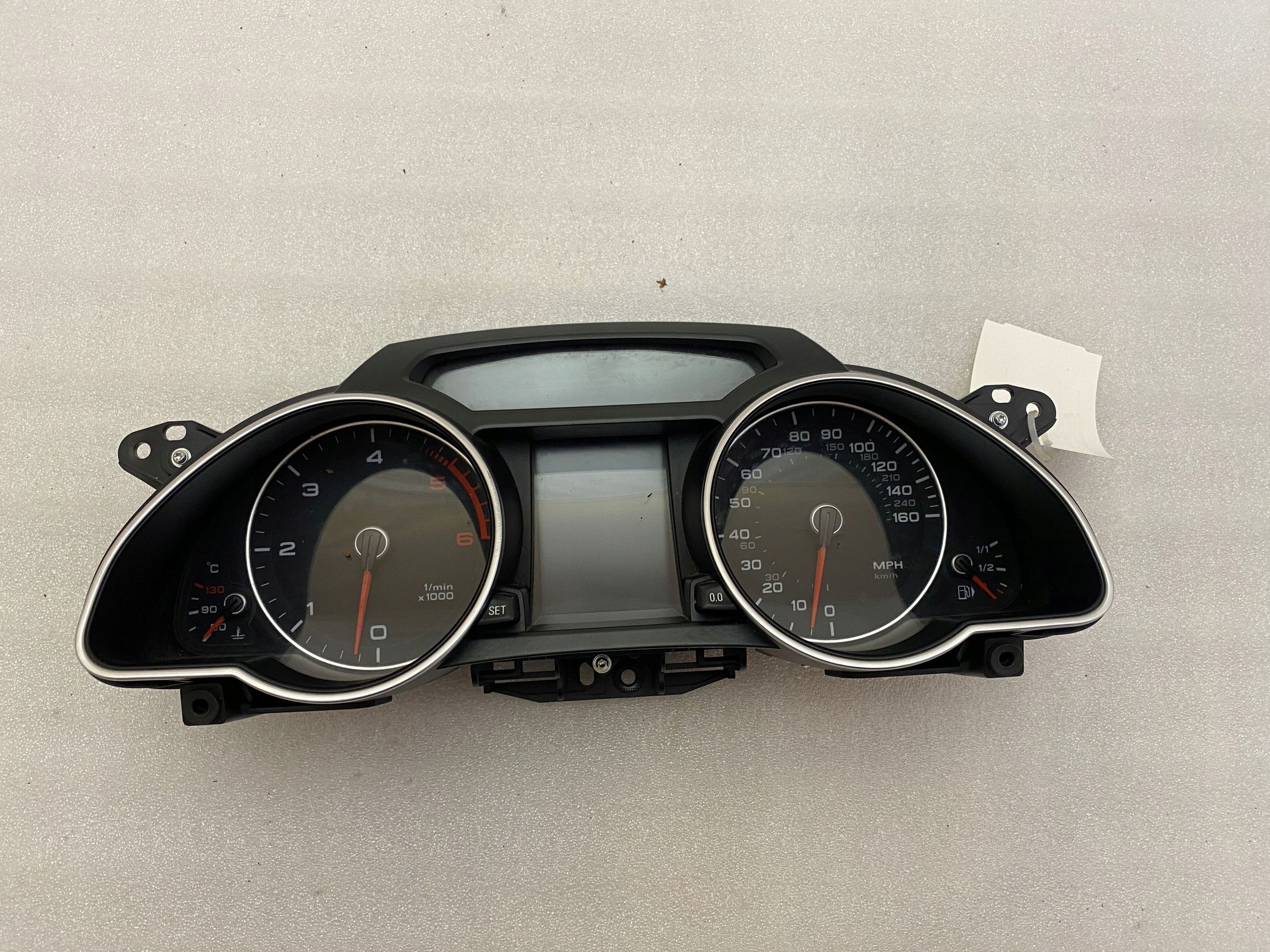 Audi A5 SPORTBACK 8TA 2012 спидометр /