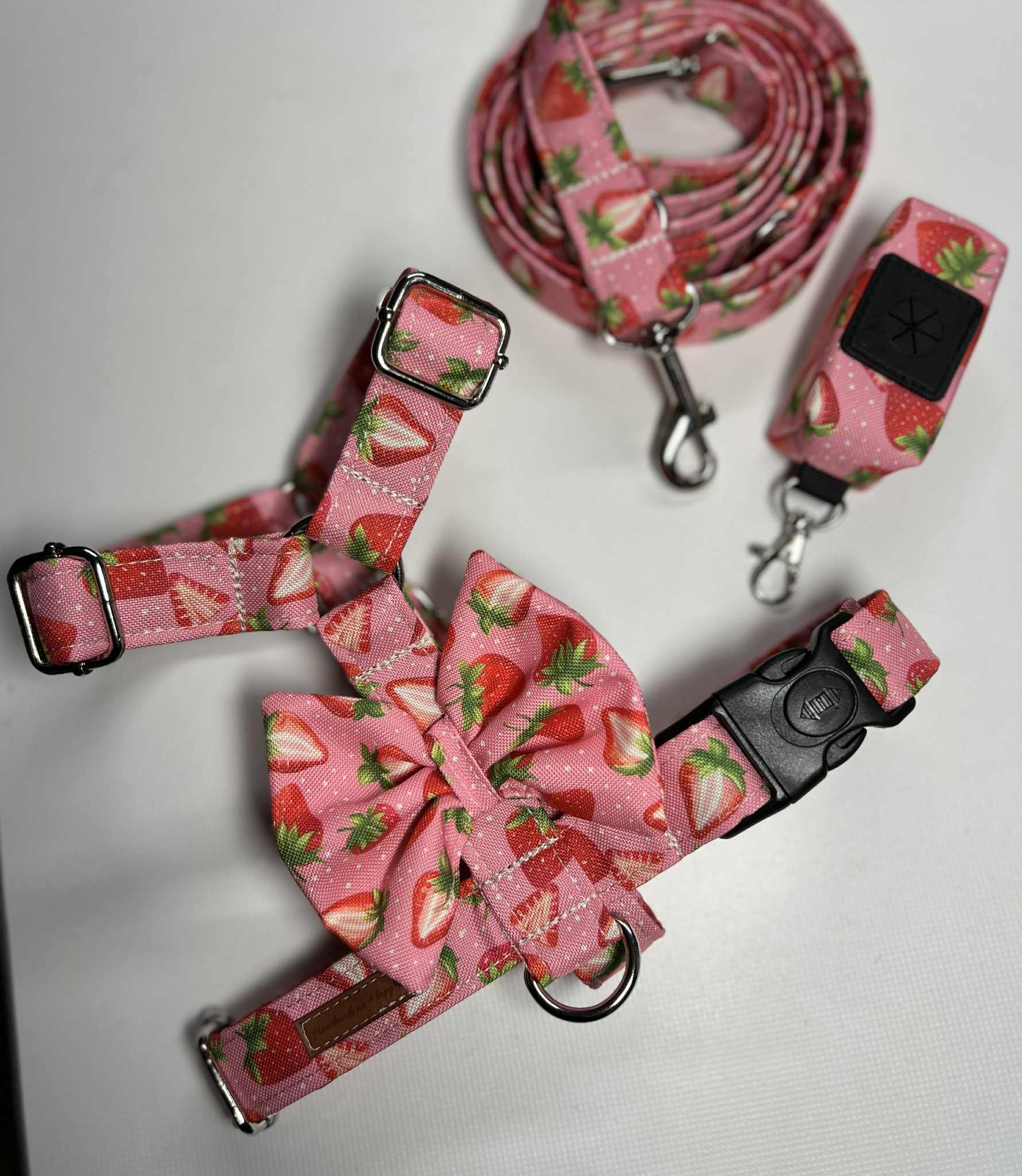 Levně Postroje a vodítka vycházkové sady pro psy postroje quard guardy kupník