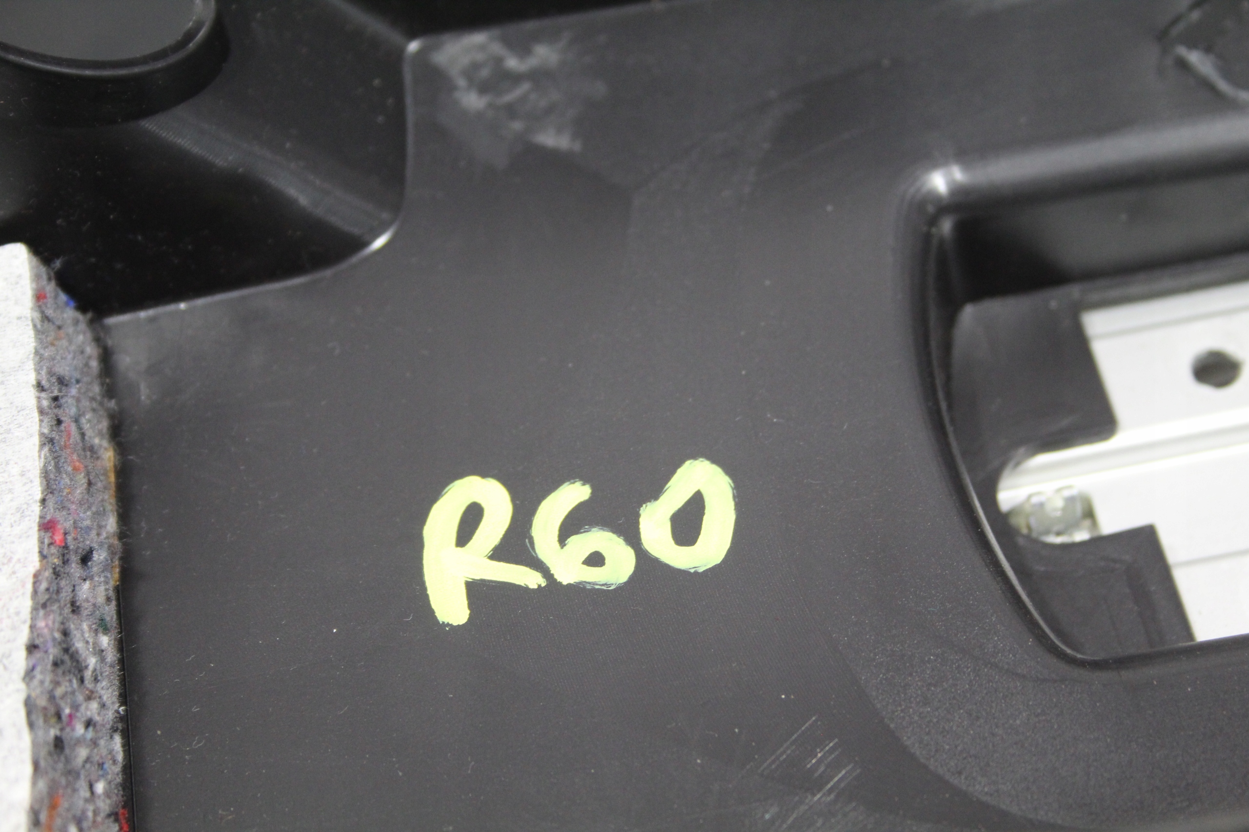 TUNEL central armrest MINI COUNTRYMAN R60 N47