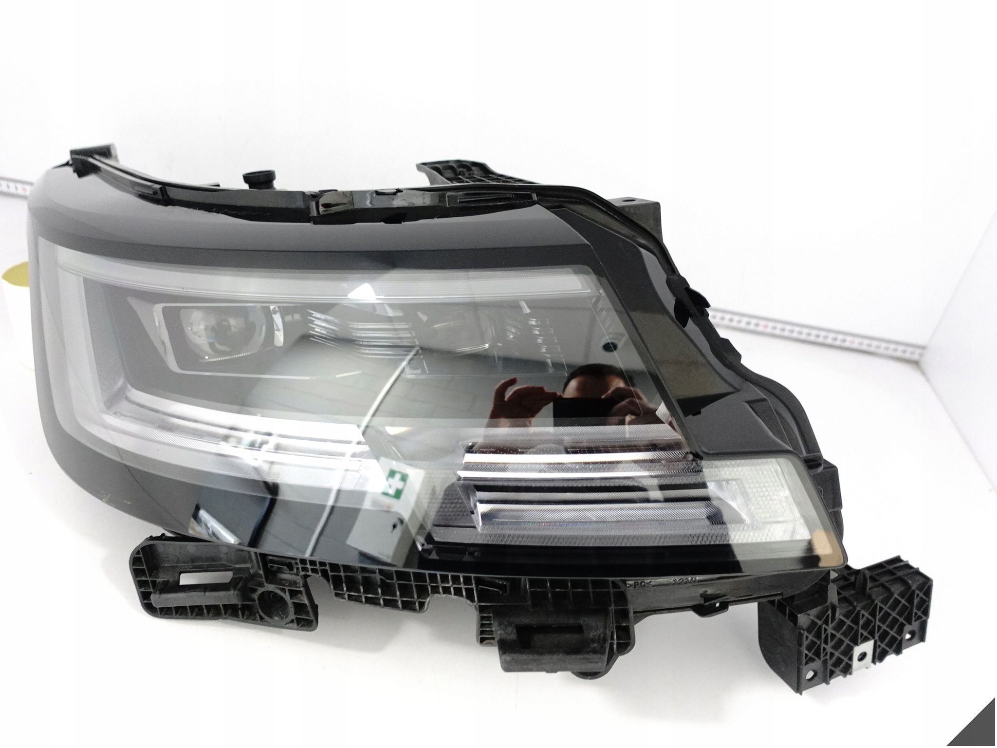 LAND ROVER RANGE ROVER V L460 22- light FULL LED right front EUROPA