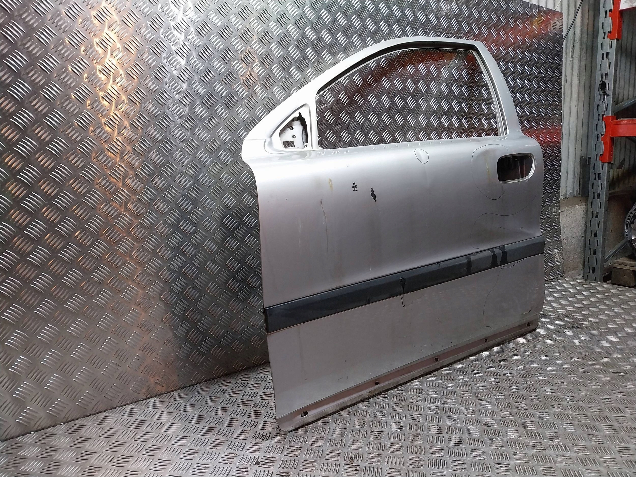 door front left VOLVO S60 and V70 II 00