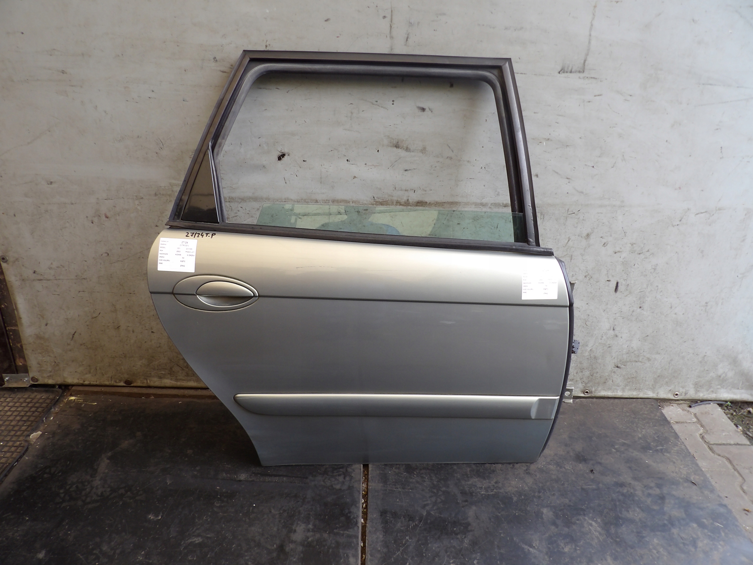 Citroen C5 and door rear. right lak. KQTC