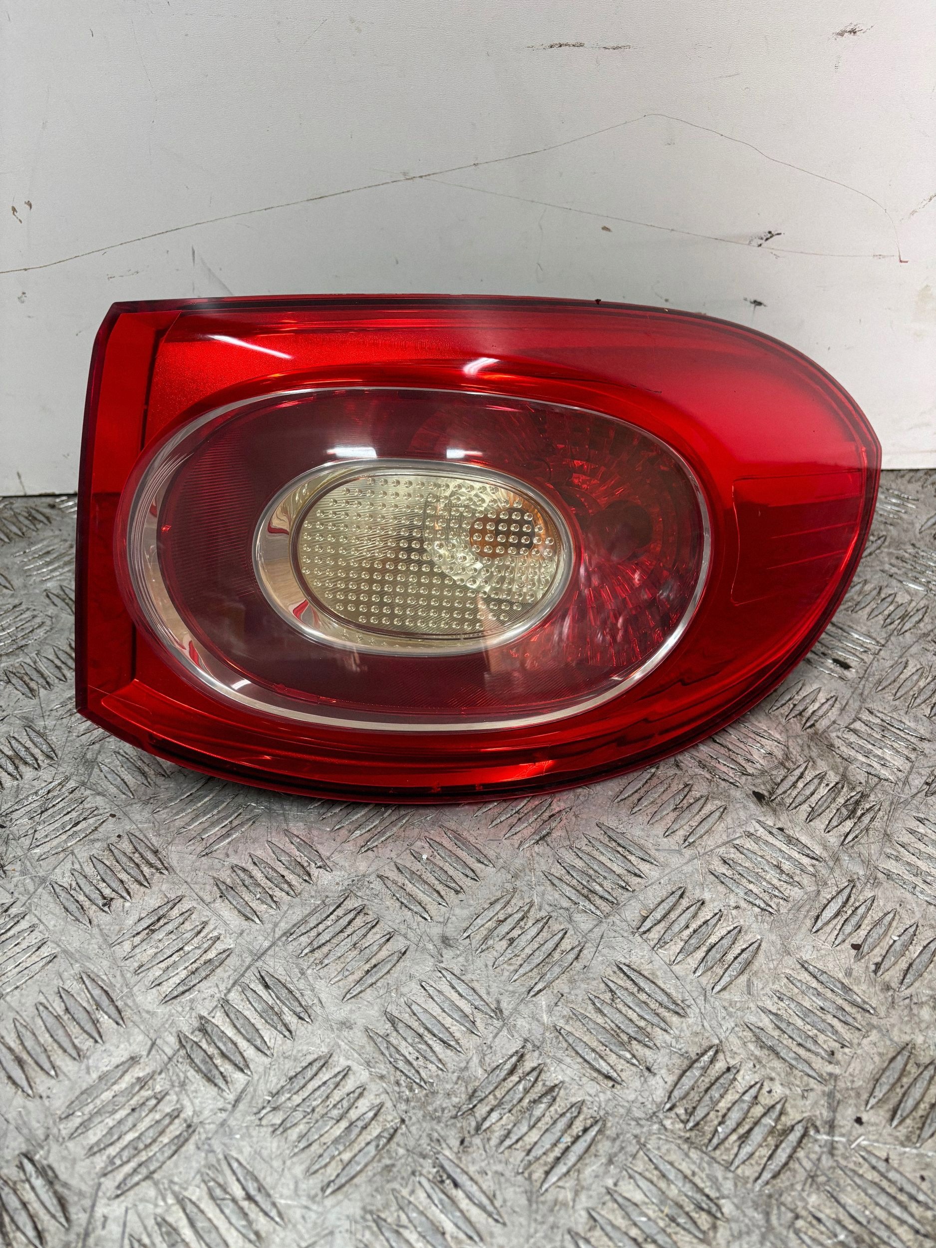 light rear part rear right VW TIGUAN 5N0945096H