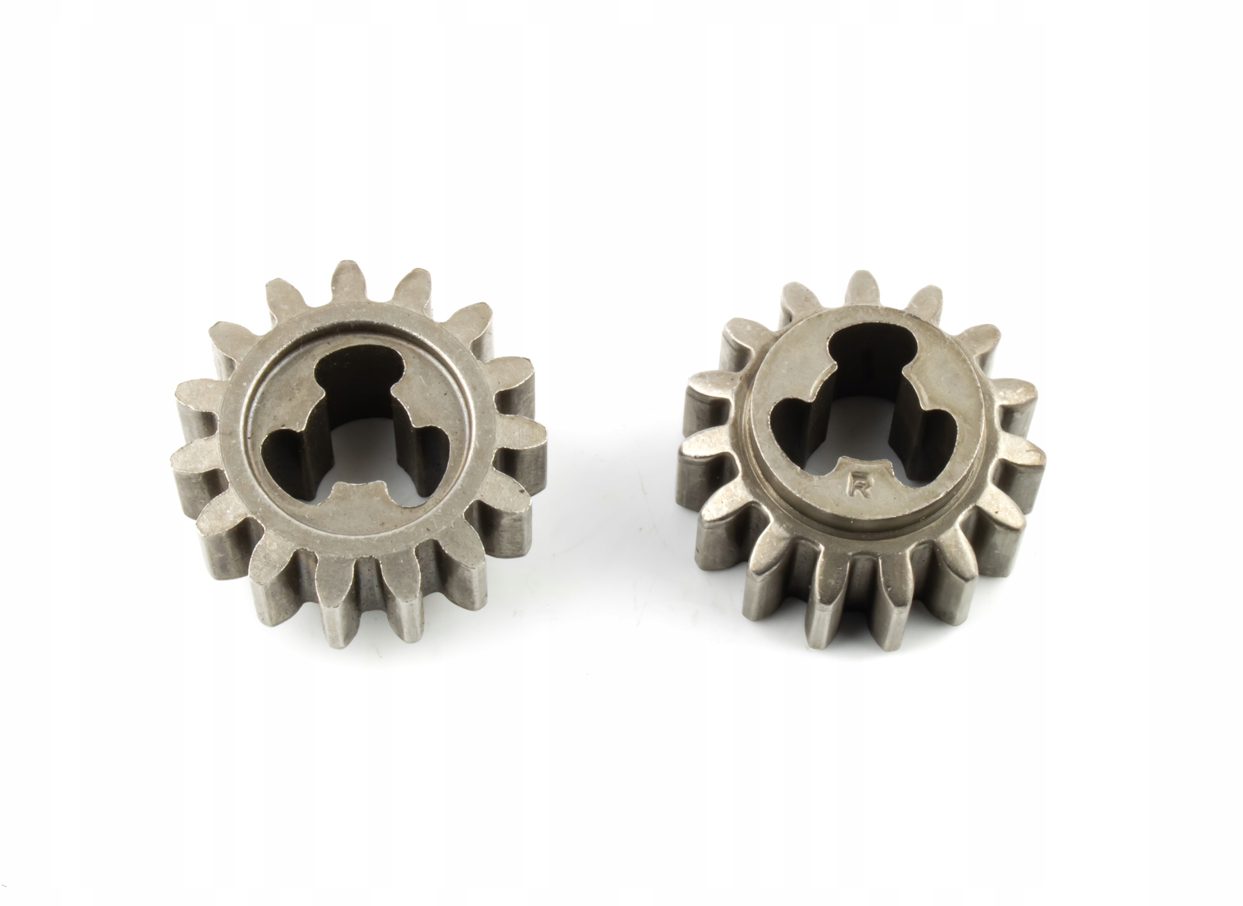 ZĘBATKA NAPĘDU R" 15 ZĘBÓW NA 3 KLINY S530VHY