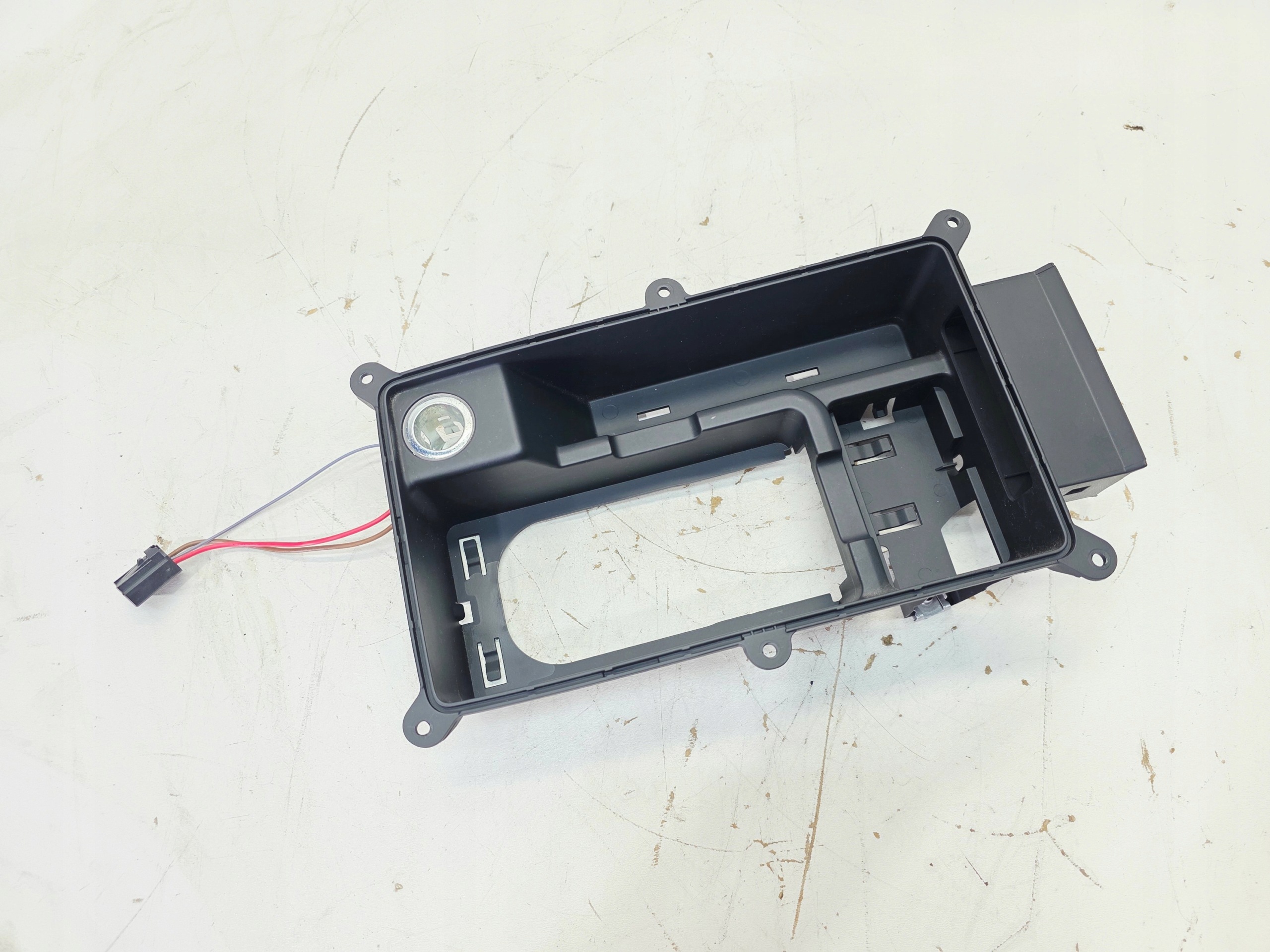 passenger compartment plato TUNELU AUDI A4 B9 A5 8W 8W0864981E