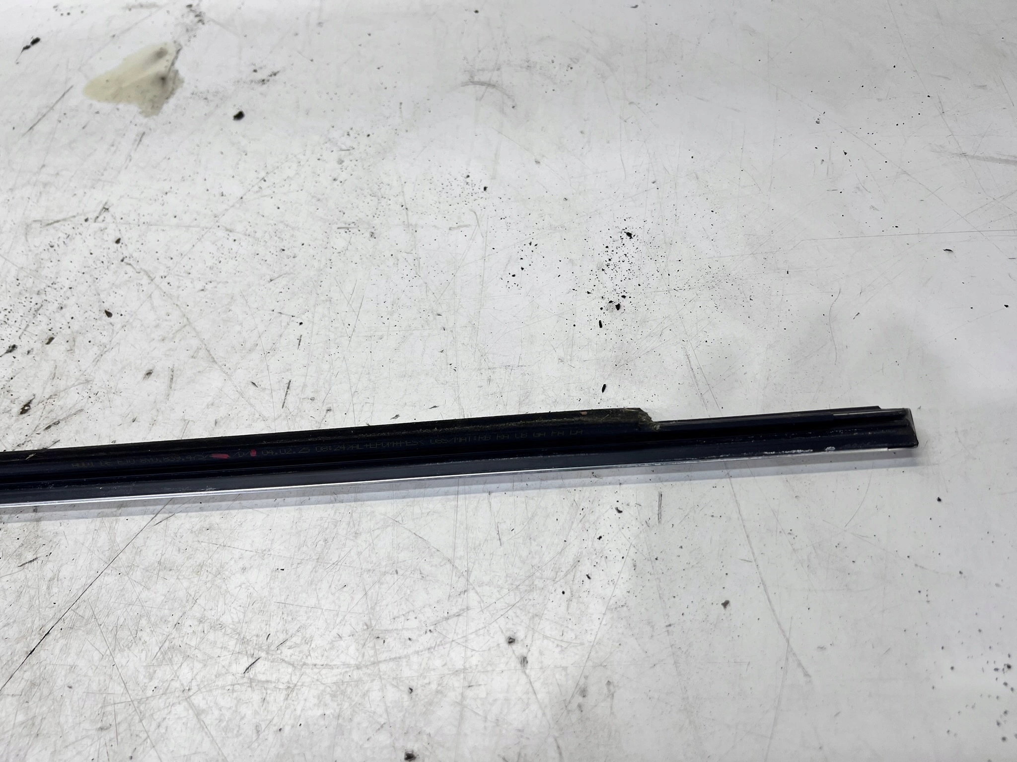 moulding CHROM door left rear part AUDI A3 8Y 8Y0839475D