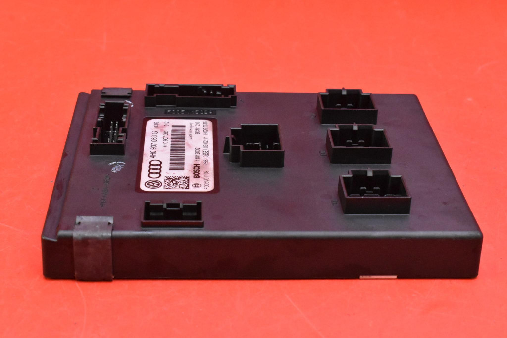 Unité commande confort BCM 4H0907063G AUDI A8 D4 4.2 FSI 372 KM 10-14