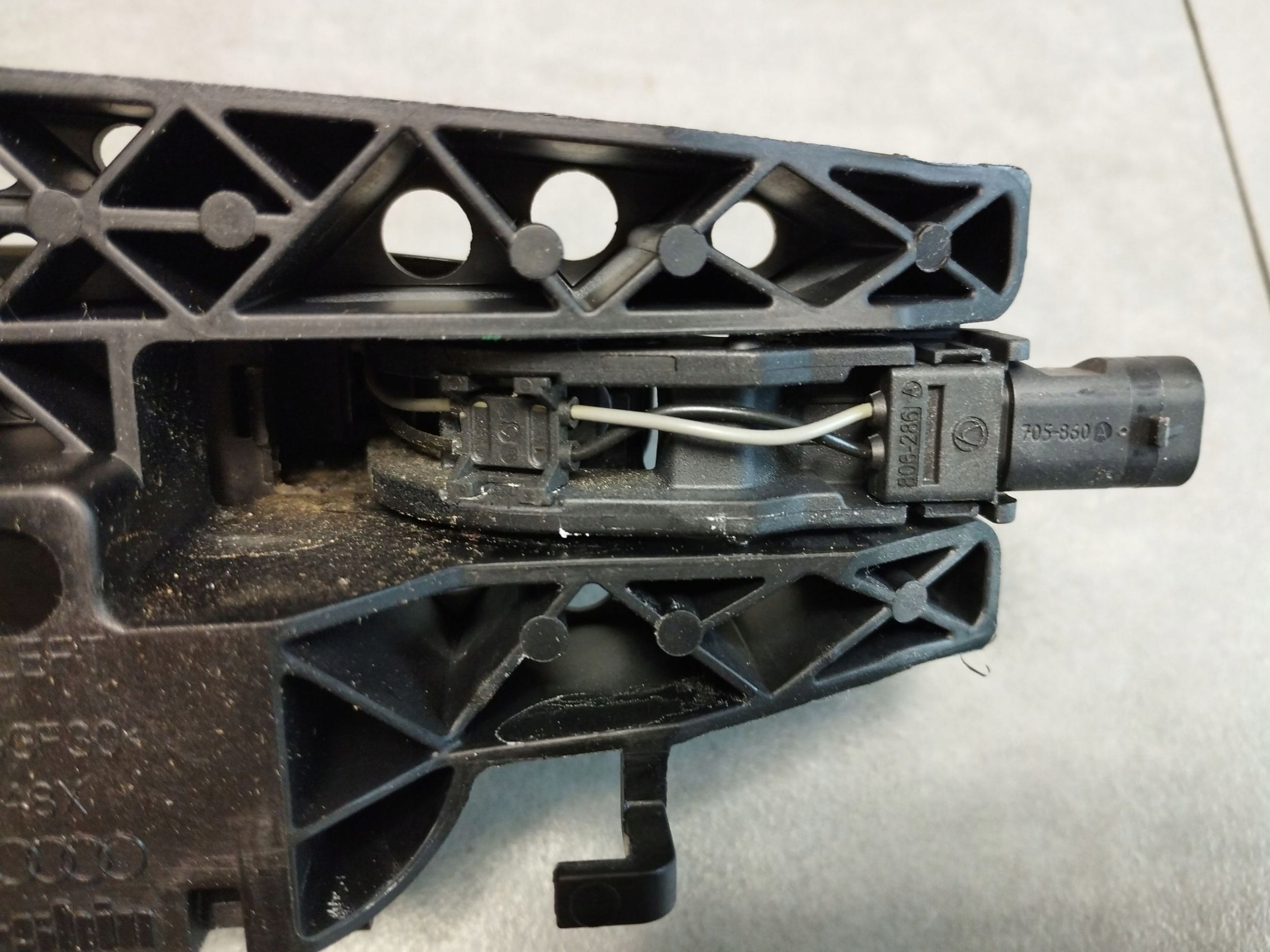 Audi A5 Sportback 8TA handle left front LY9T 8T01837885