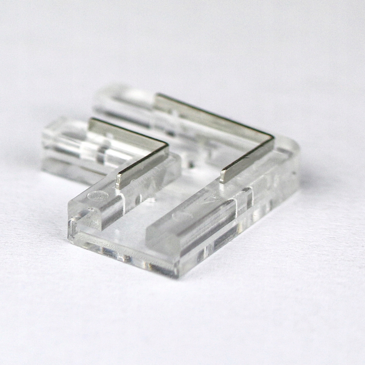 ZŁĄCZKA DO LED TAŚMA COB 8MM typ L KĄTOWA EAN (GTIN) 6262482624288