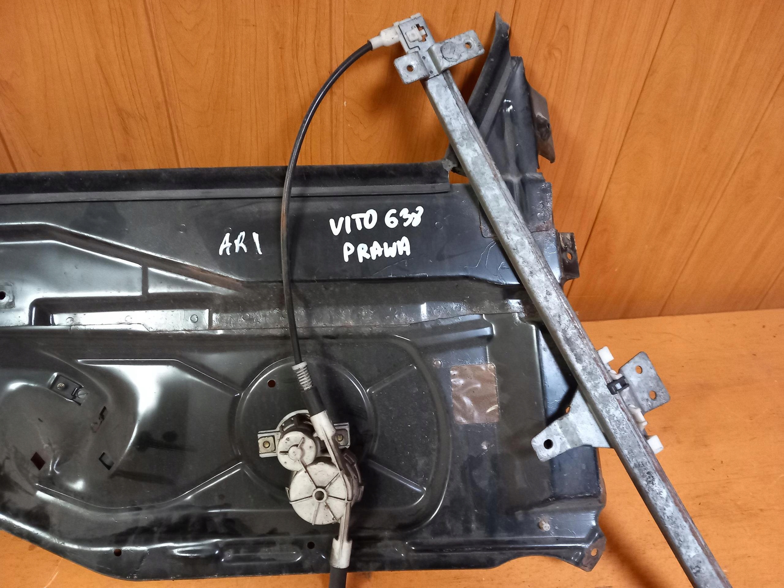 window regulator right front MERCEDES VITO W638 96-03