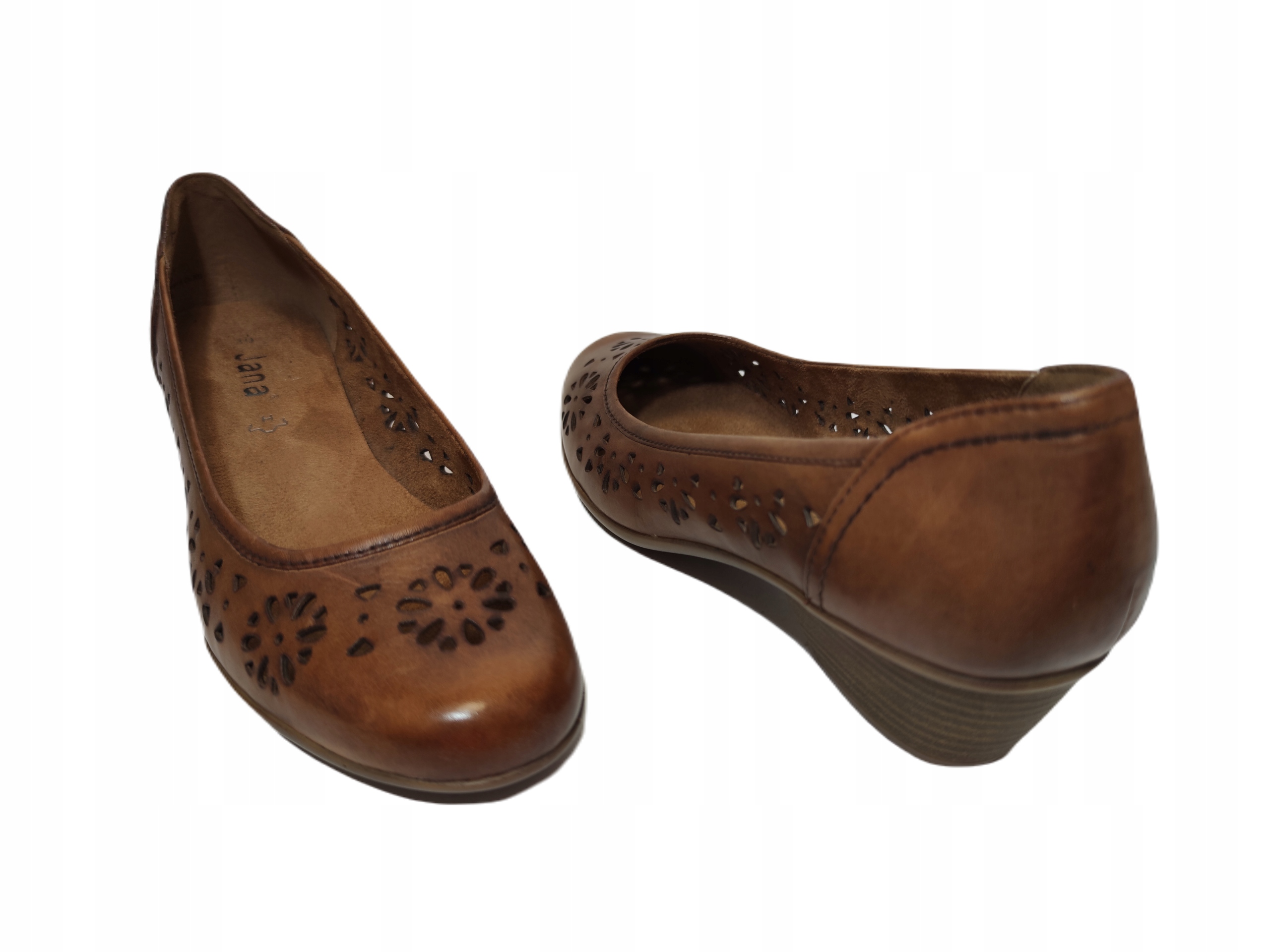 Hnědé ažurové lodičky Jana 22307-22 r39 tug H