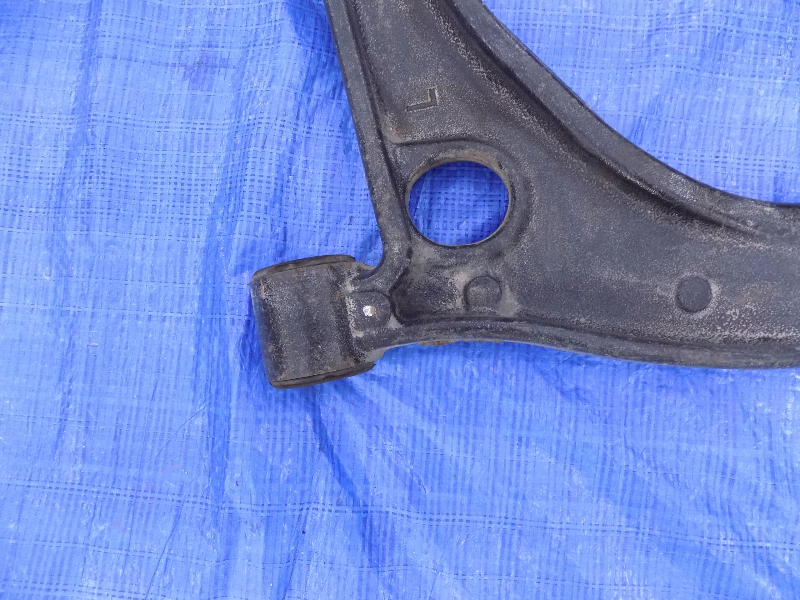 arm left front RENAULT MASTER III
