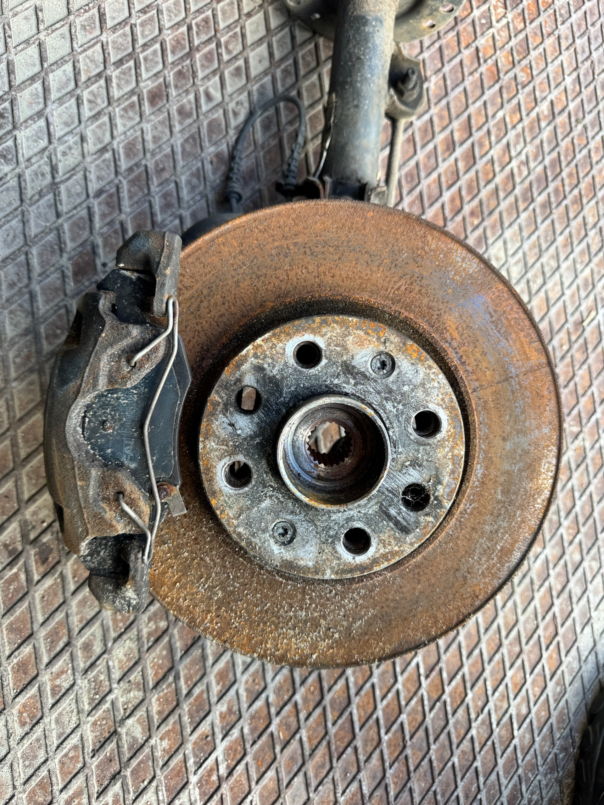 OPEL CORSA E ADAM McPherson sususpension left front swing left 1.2 1.4