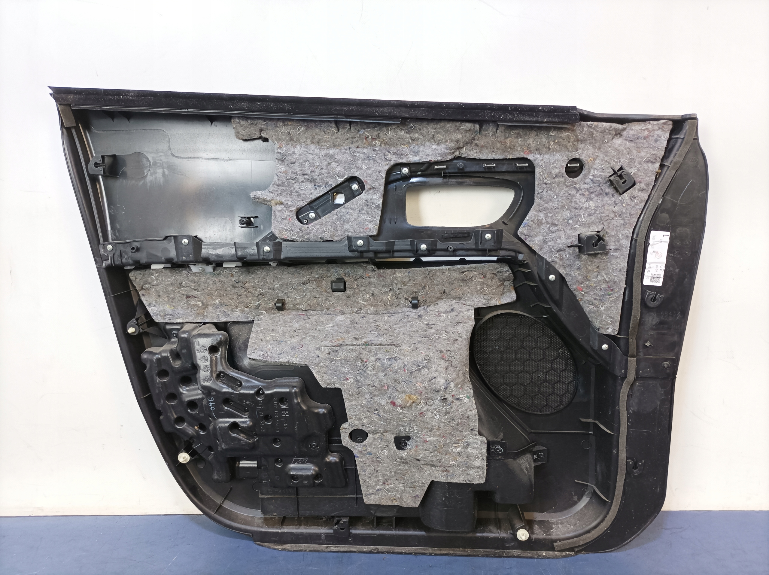 mazda 5 II CW дверные карты передняя правая