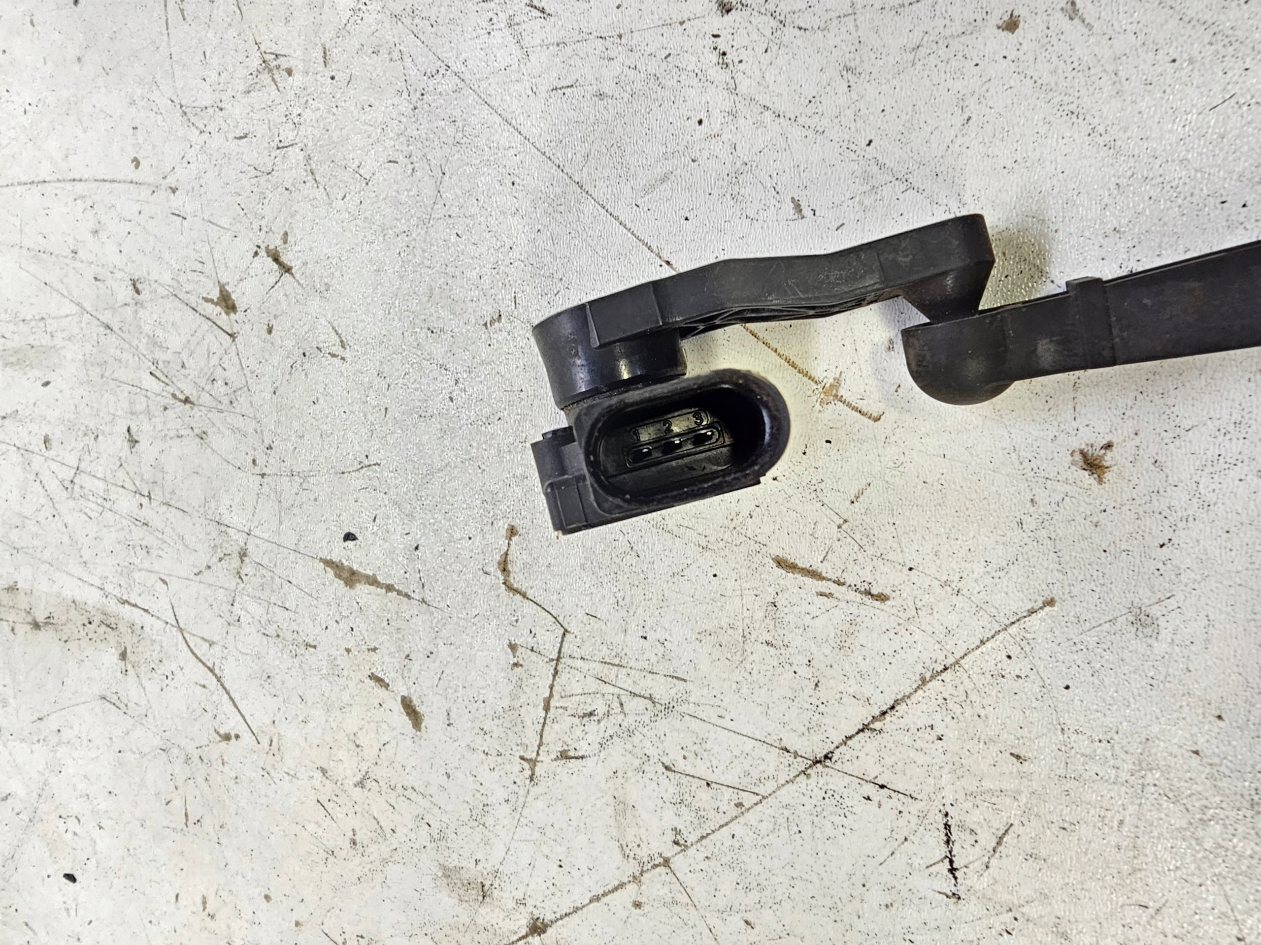 SENSOR POZIOMOWANIA LEUCHTEN AUDI A6 C8 4K0907504