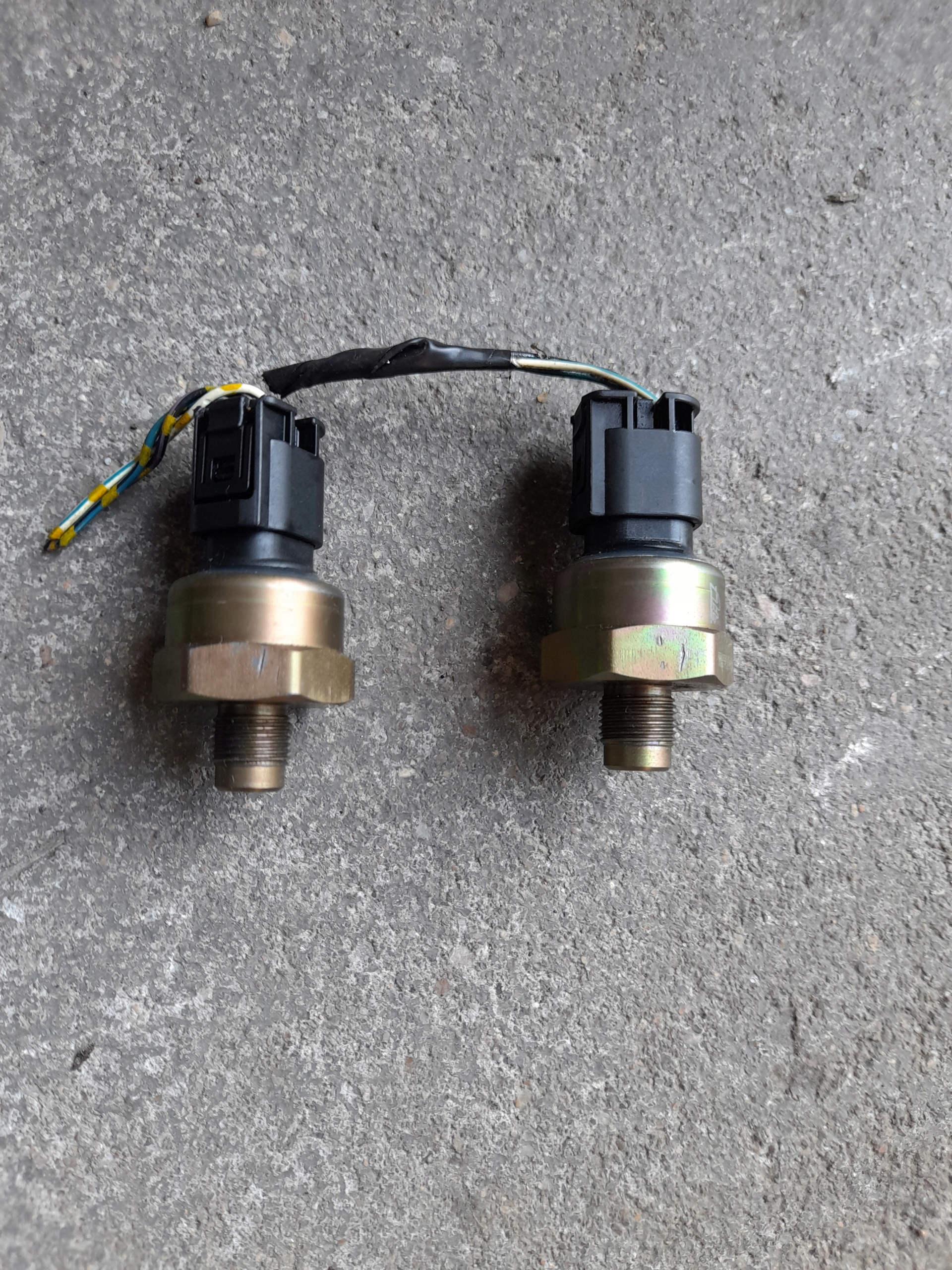 BMW E46 01-05r. czujnik pompy hamulcowej DSC 100522-9925