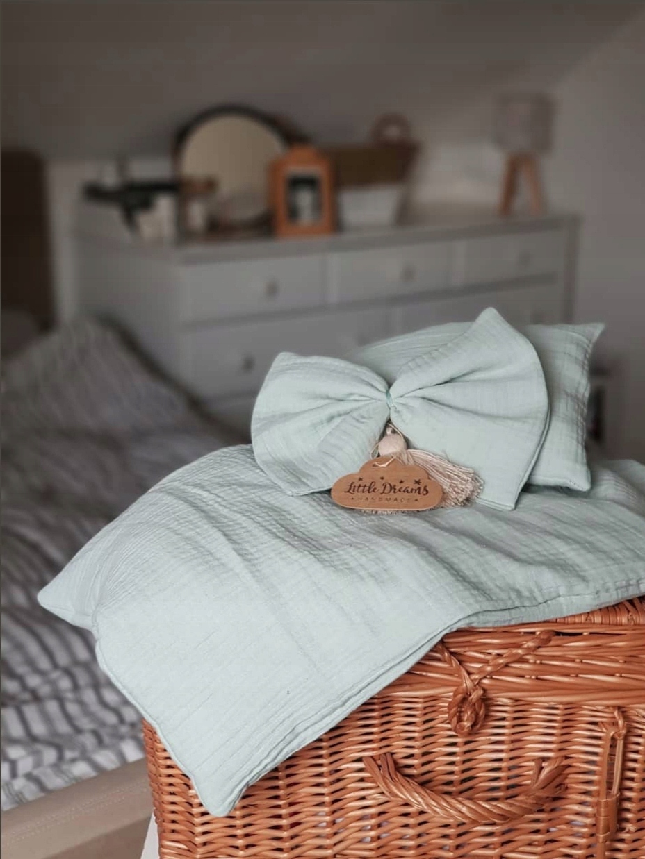 POŚCIEL MUŚLINOWA DLA LALEK DO WÓZKA JASNA MIĘTA Seria POŚCIEL MUŚLINOWA