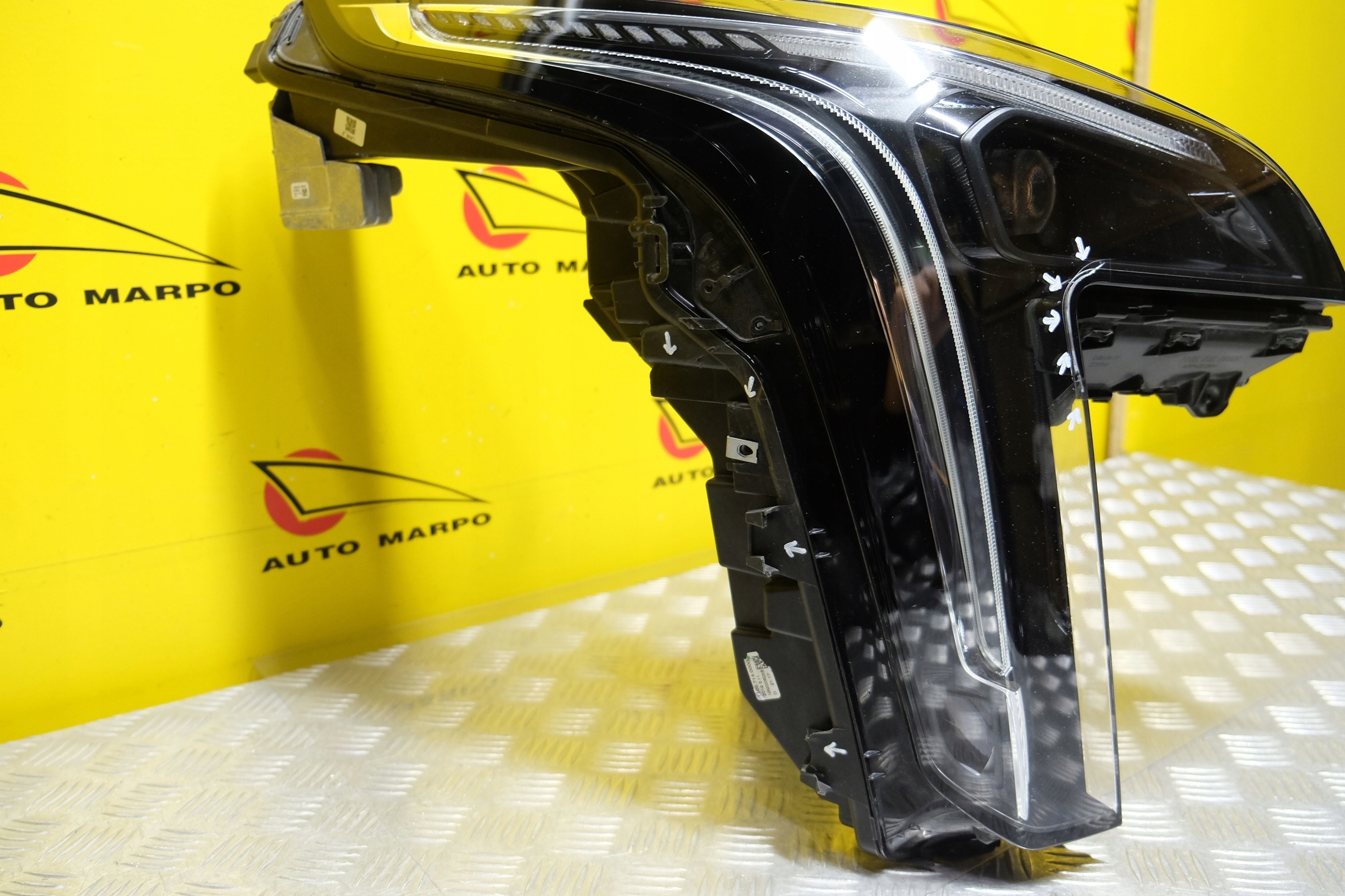 CADILLAC XT4 2019- REFLEKTOR LAMPA LED USA R USA Rodzaj świateł mijania LED