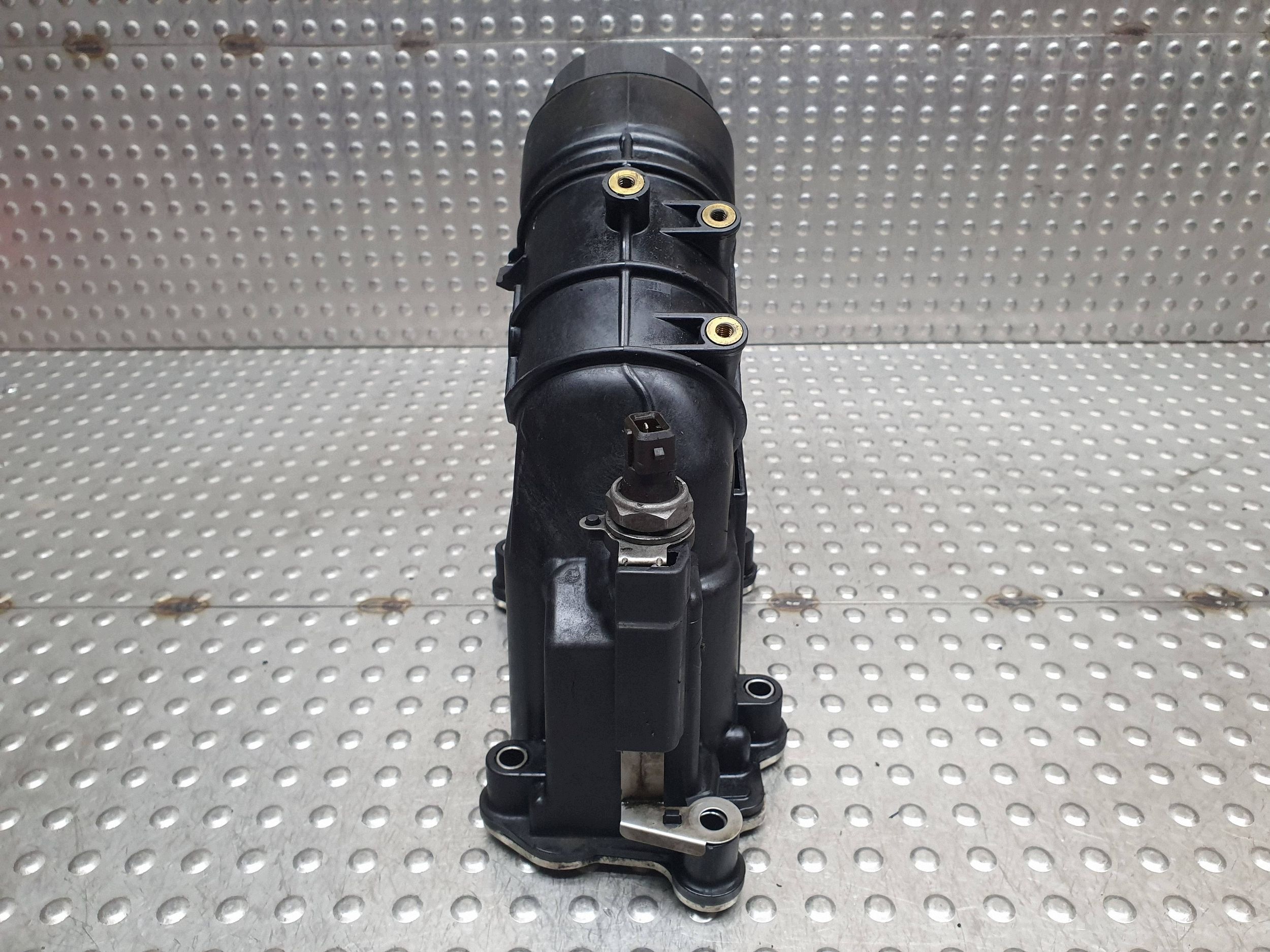 oil filter holder 7807799 BMW E90 E83 E87 E91 E60 E88 E92 E93 2.0D N47