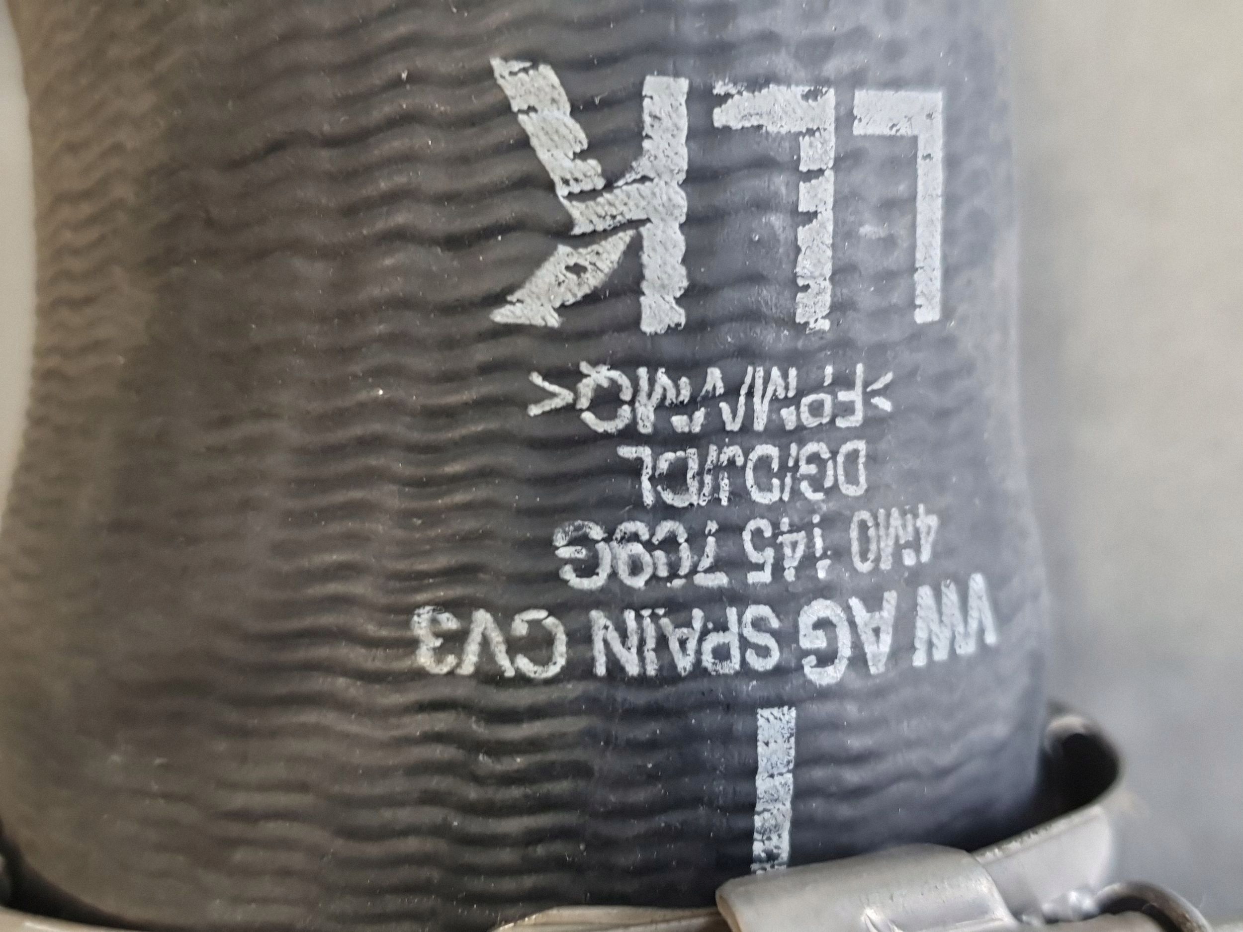Audi Q7 4M hadice intercoolera trouba 4M0145737M 4M0145709G