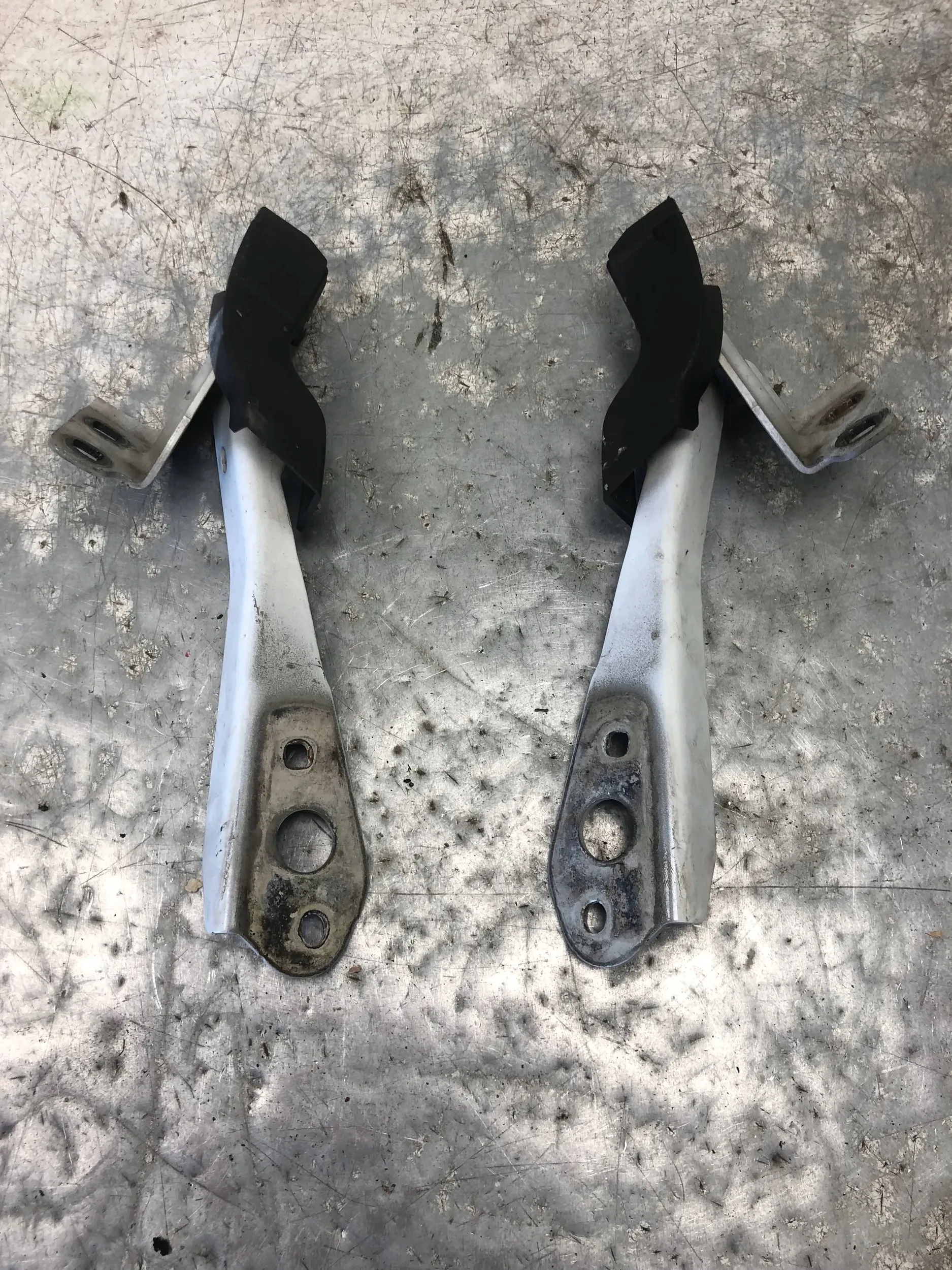 Cerniere cofano RENAULT MASTER III 654000006R 654010006R