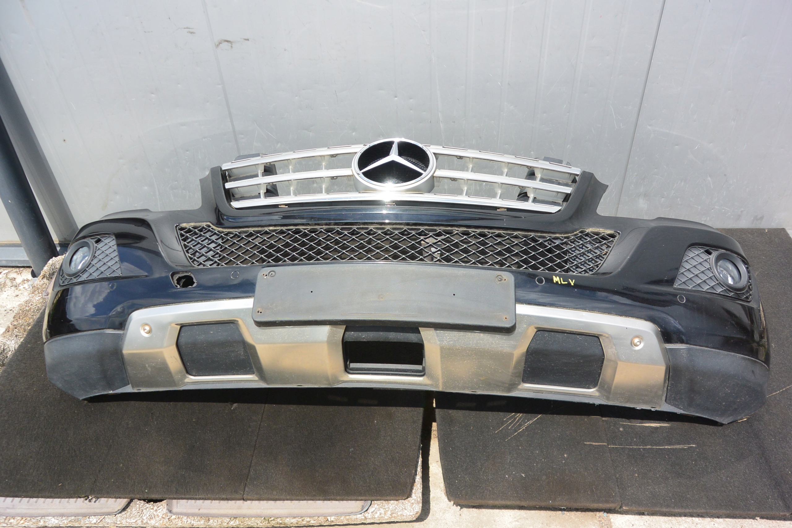MERCEDES ML W164 bumper grill front LIFT 197 KPL PDC