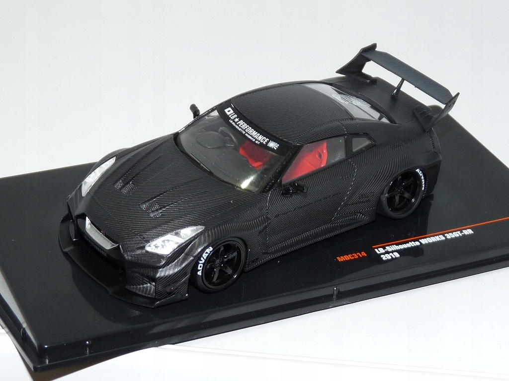 Lb Silhouette Works Gt Nissan 35gt Rr Ver 2 - Niska cena na