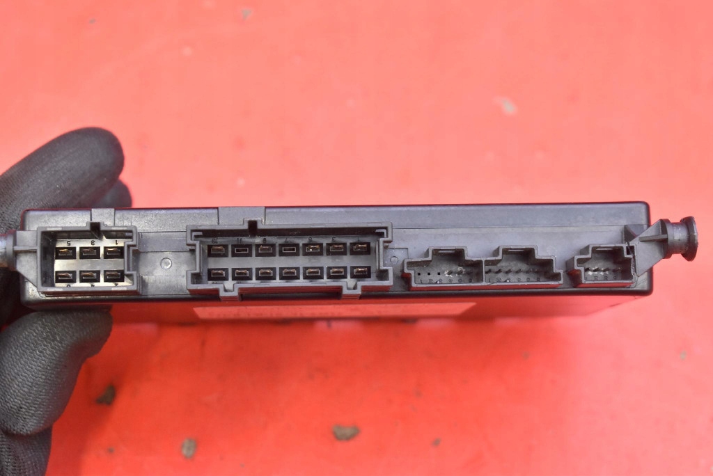 control unit module seat right front A2118705026 MERCEDES CLS C219 04-08