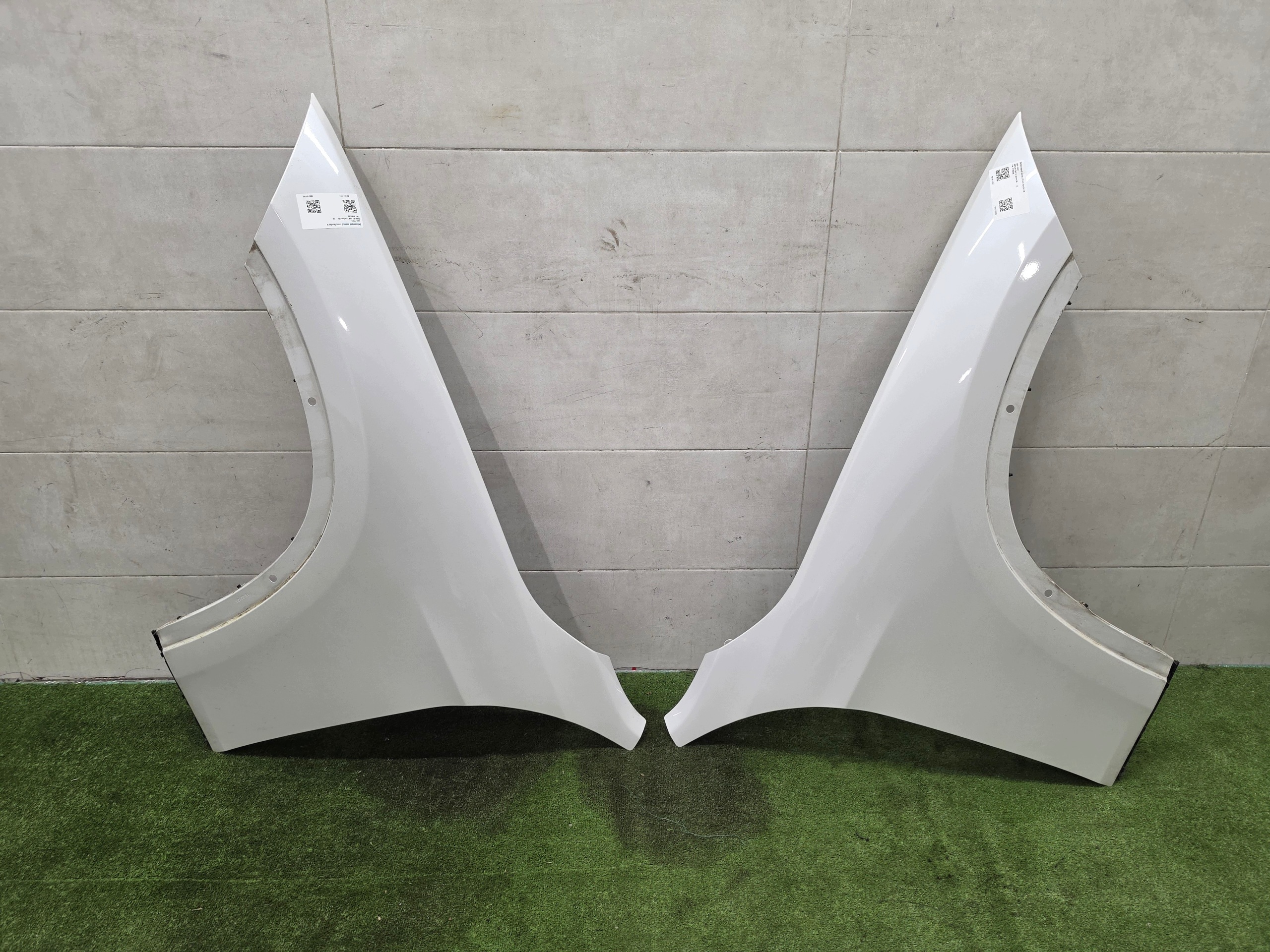 BMW X1 E84 fender front right left A96